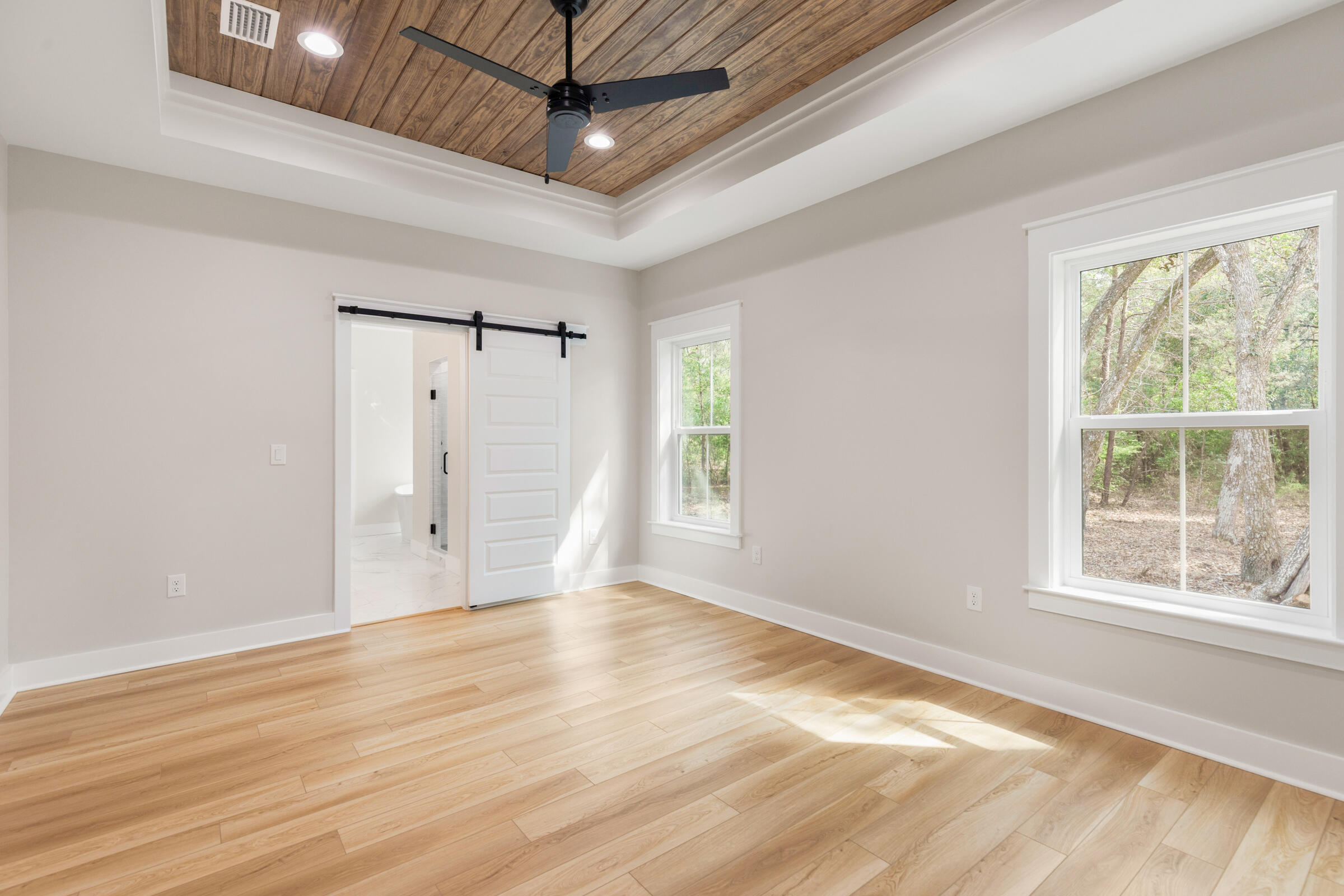 335 J Hunter's Way S