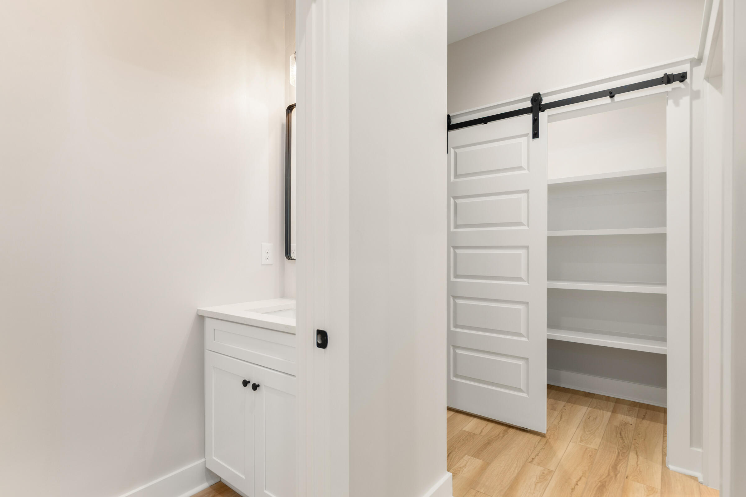 335 J Hunter's Way S