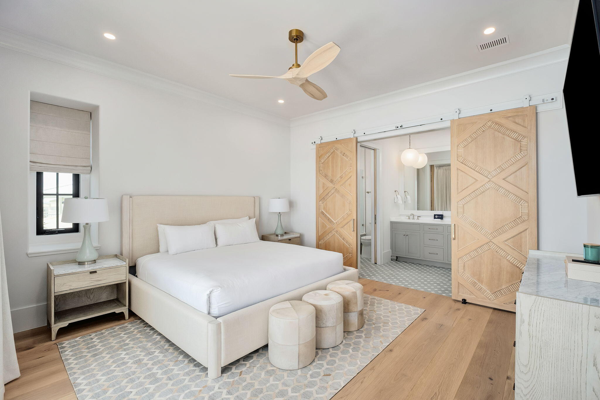 5673 W County Highway