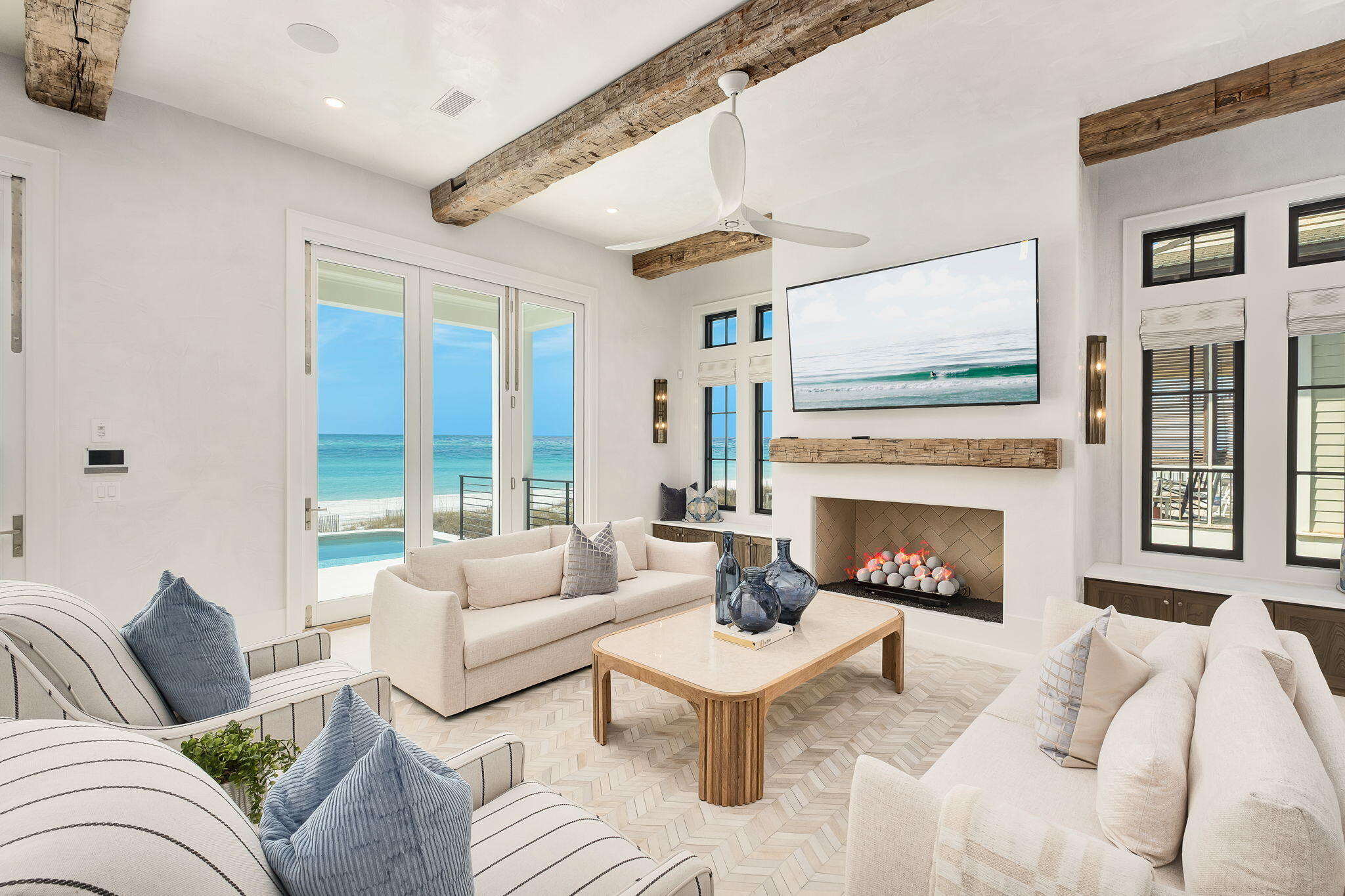 5673 W County Highway