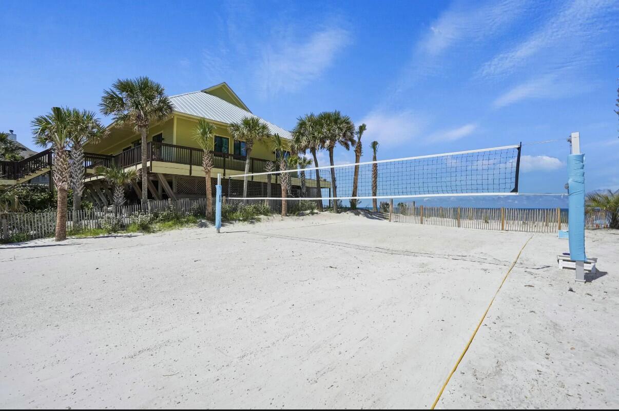 825 Secluded Dunes Drive