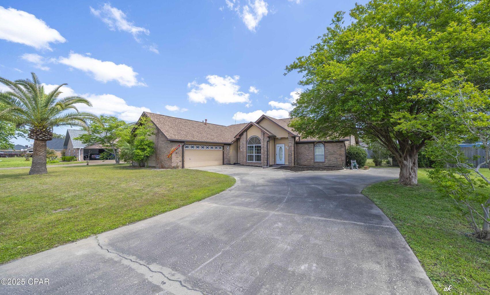 405 Shadecrest Drive, Panama City