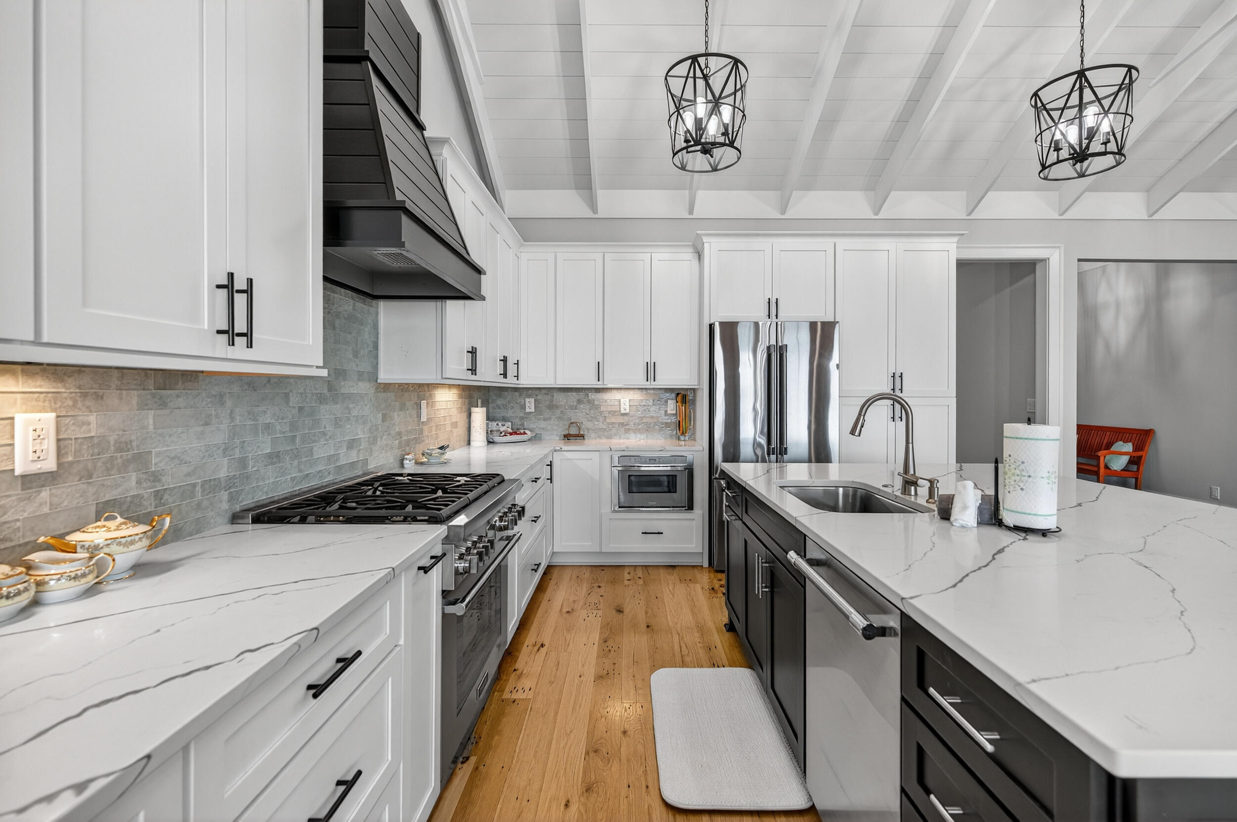 901 Peacocks Point Drive