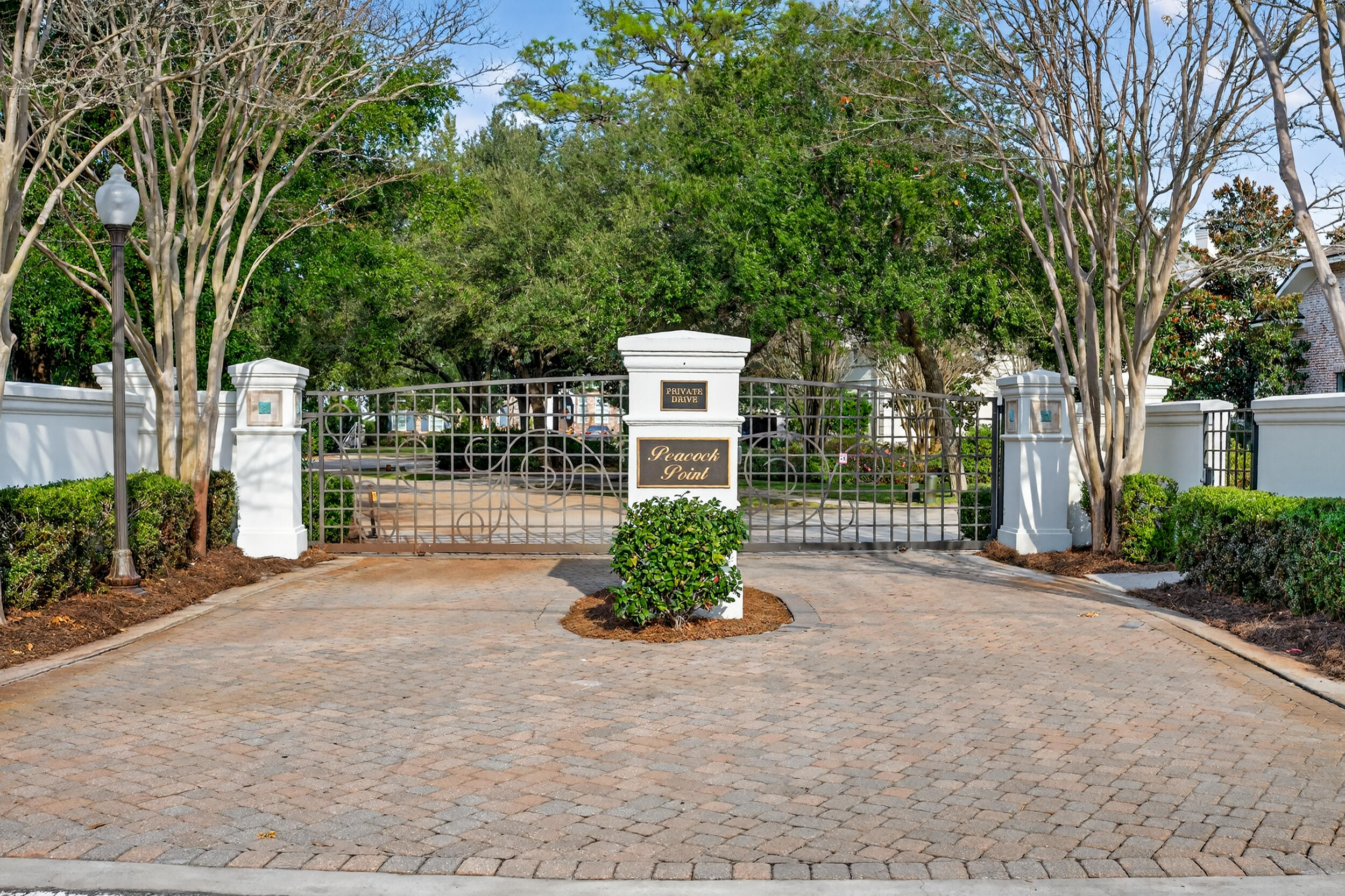 901 Peacocks Point Drive