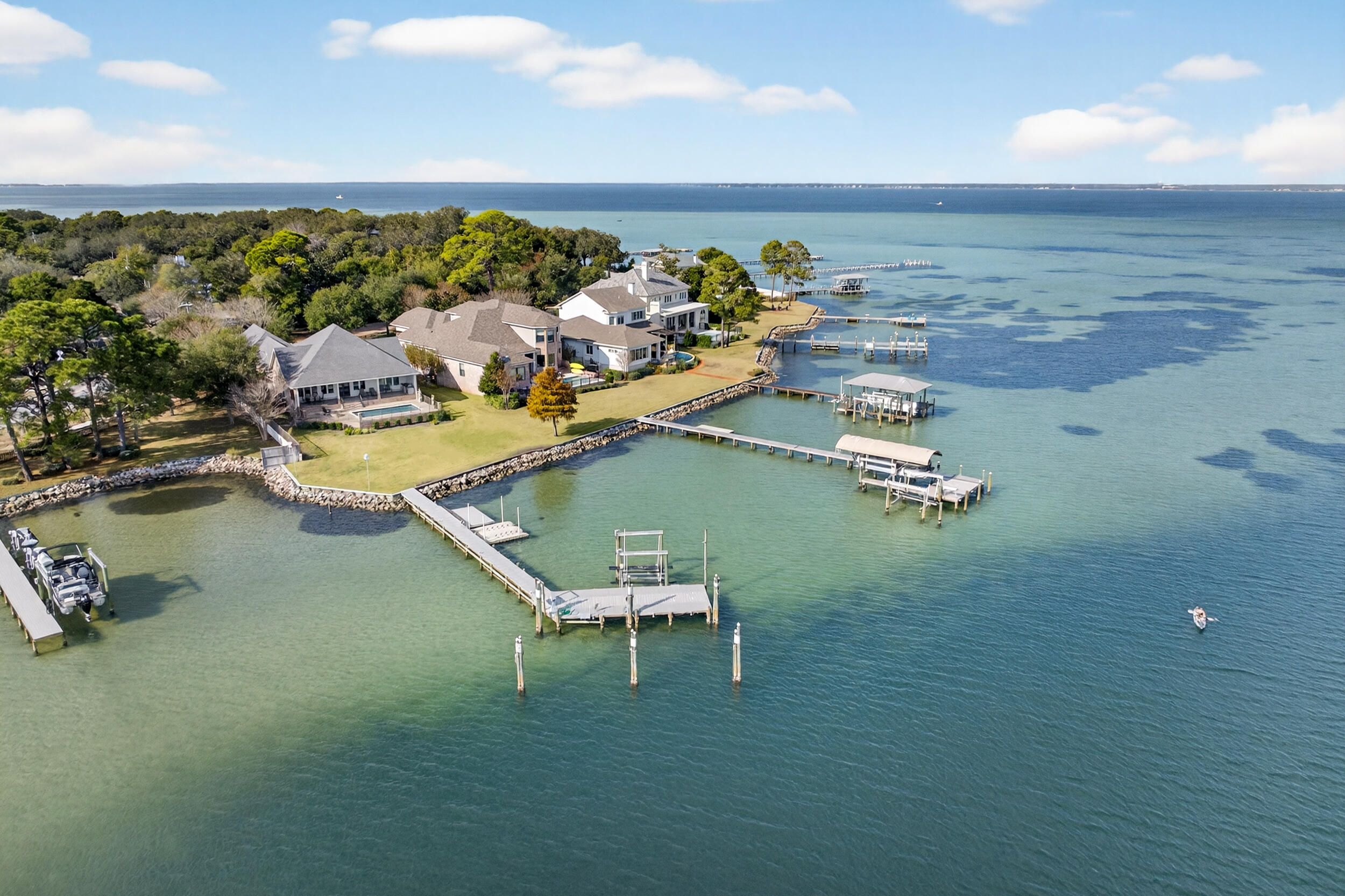 901 Peacocks Point Drive