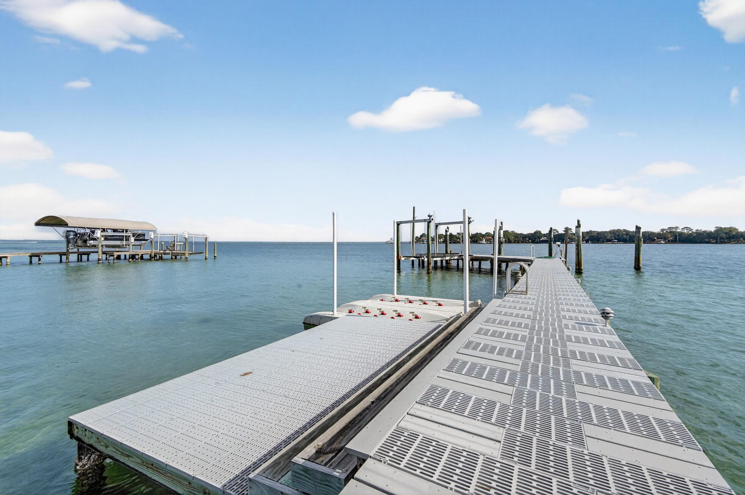 901 Peacocks Point Drive