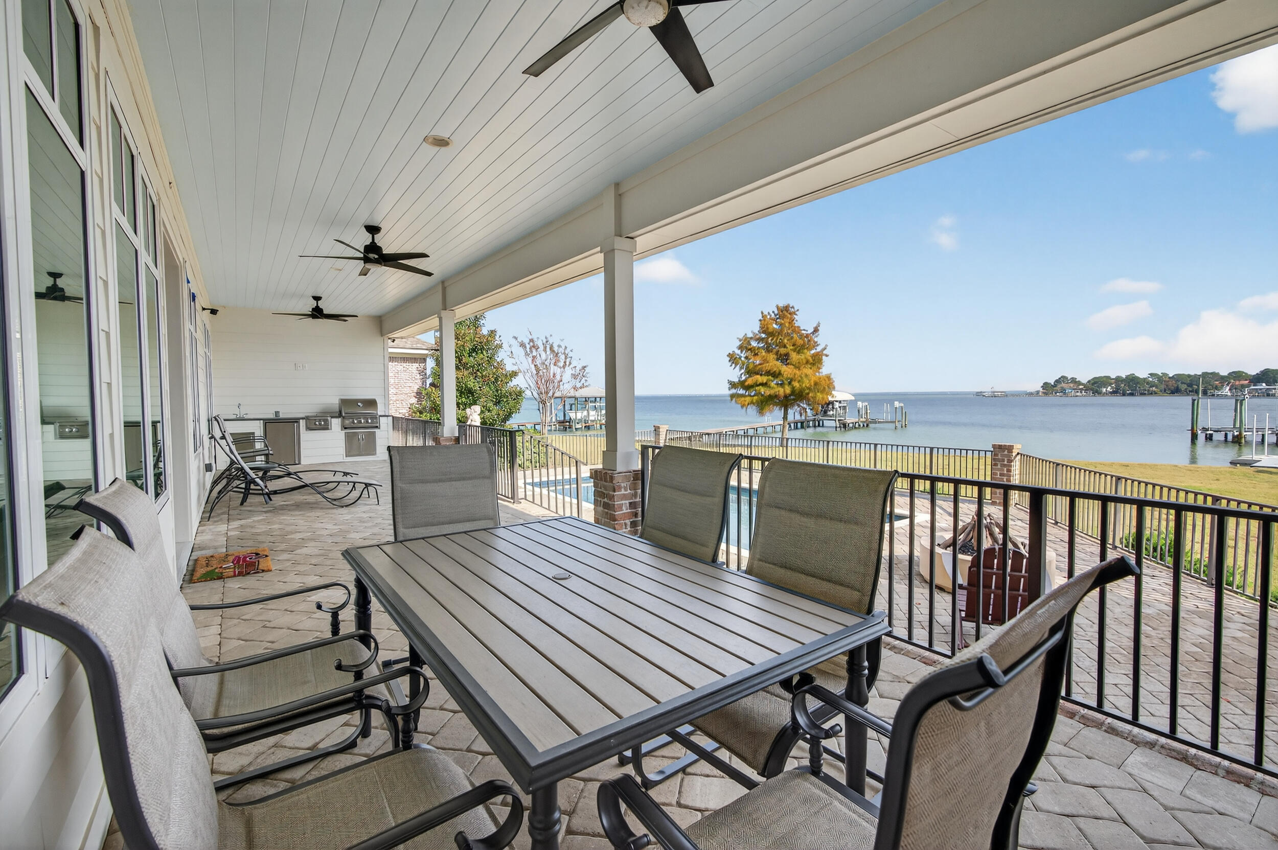 901 Peacocks Point Drive