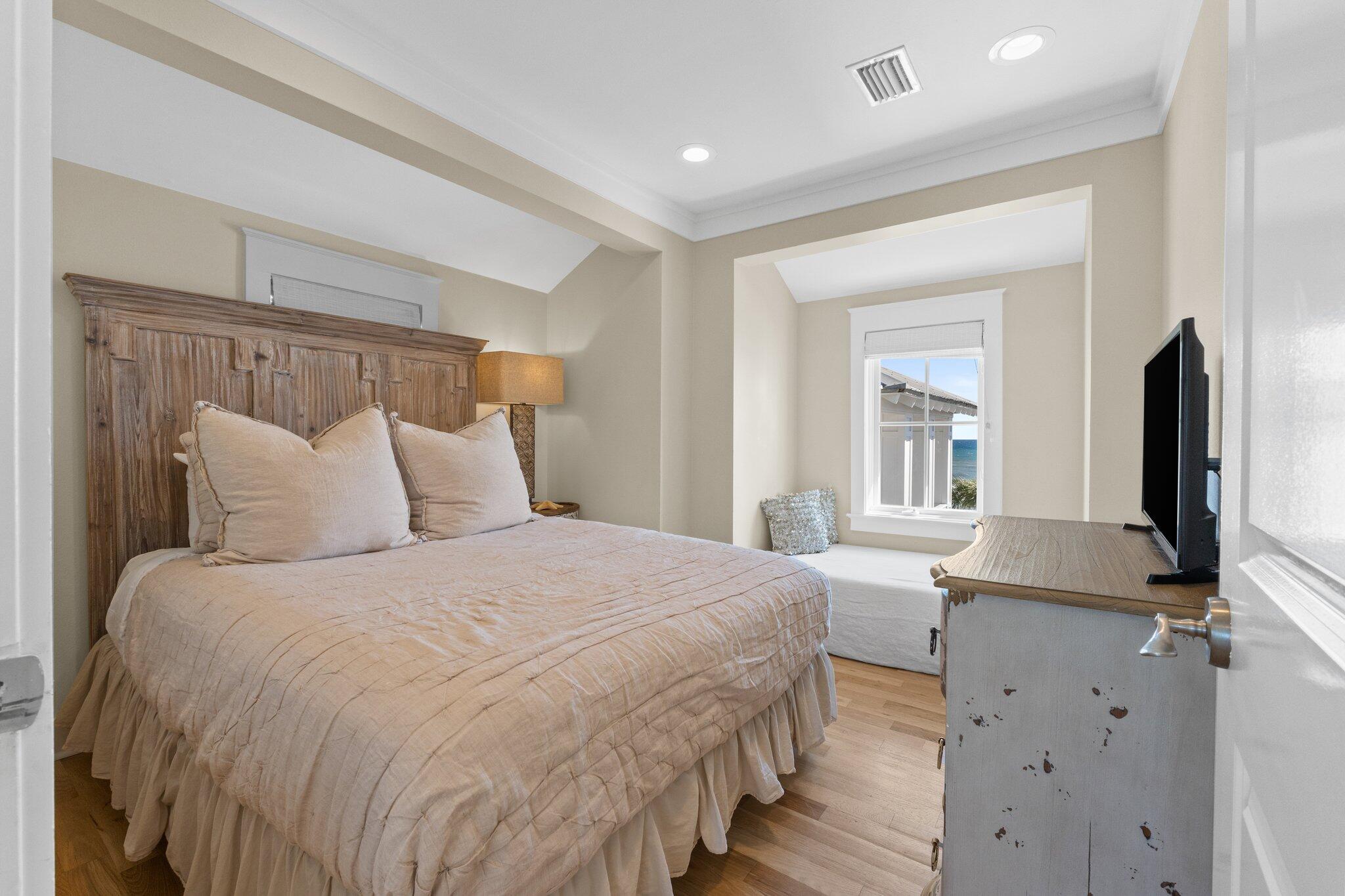 64 Chelsea Loop Road