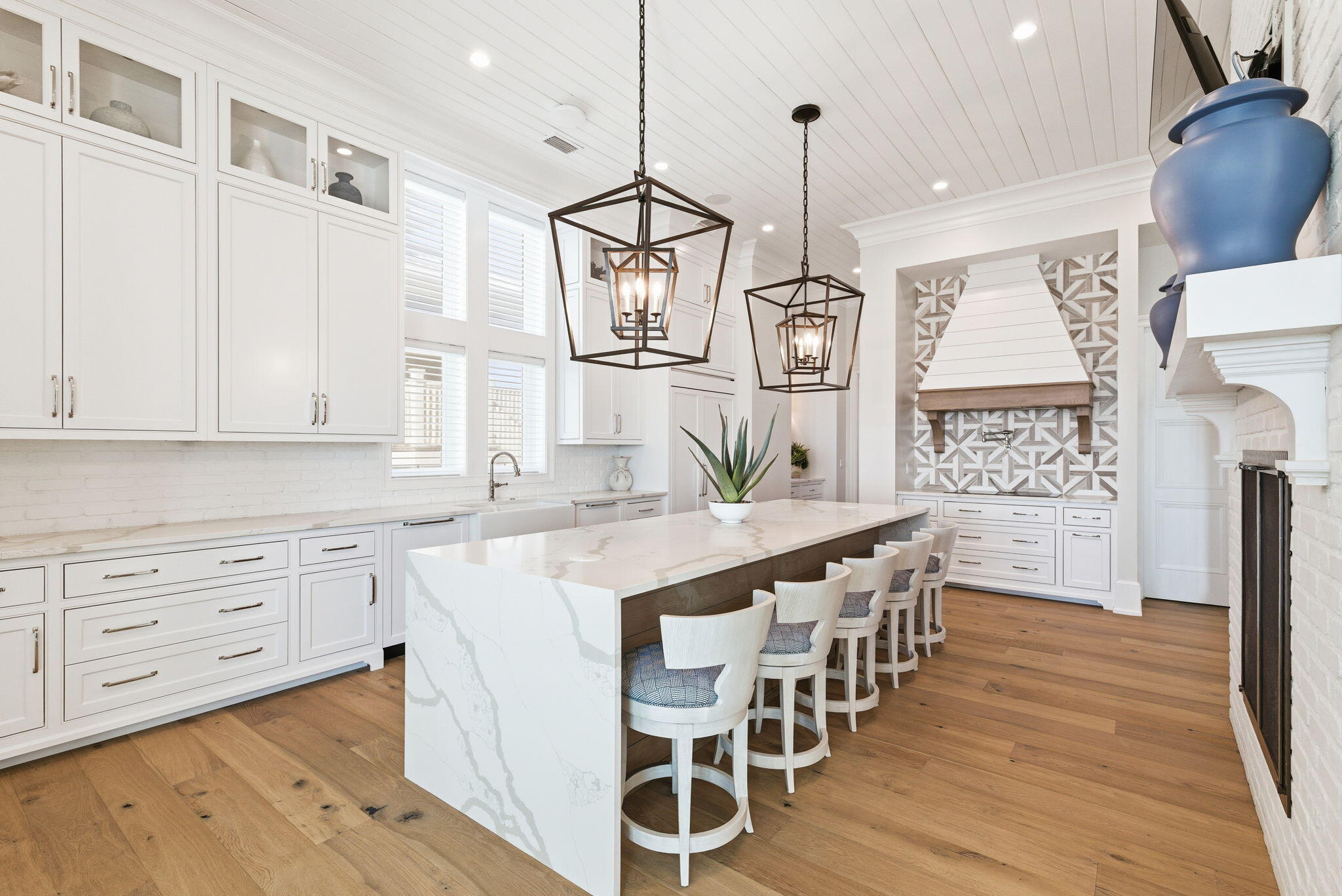 4845 W County Hwy 30A