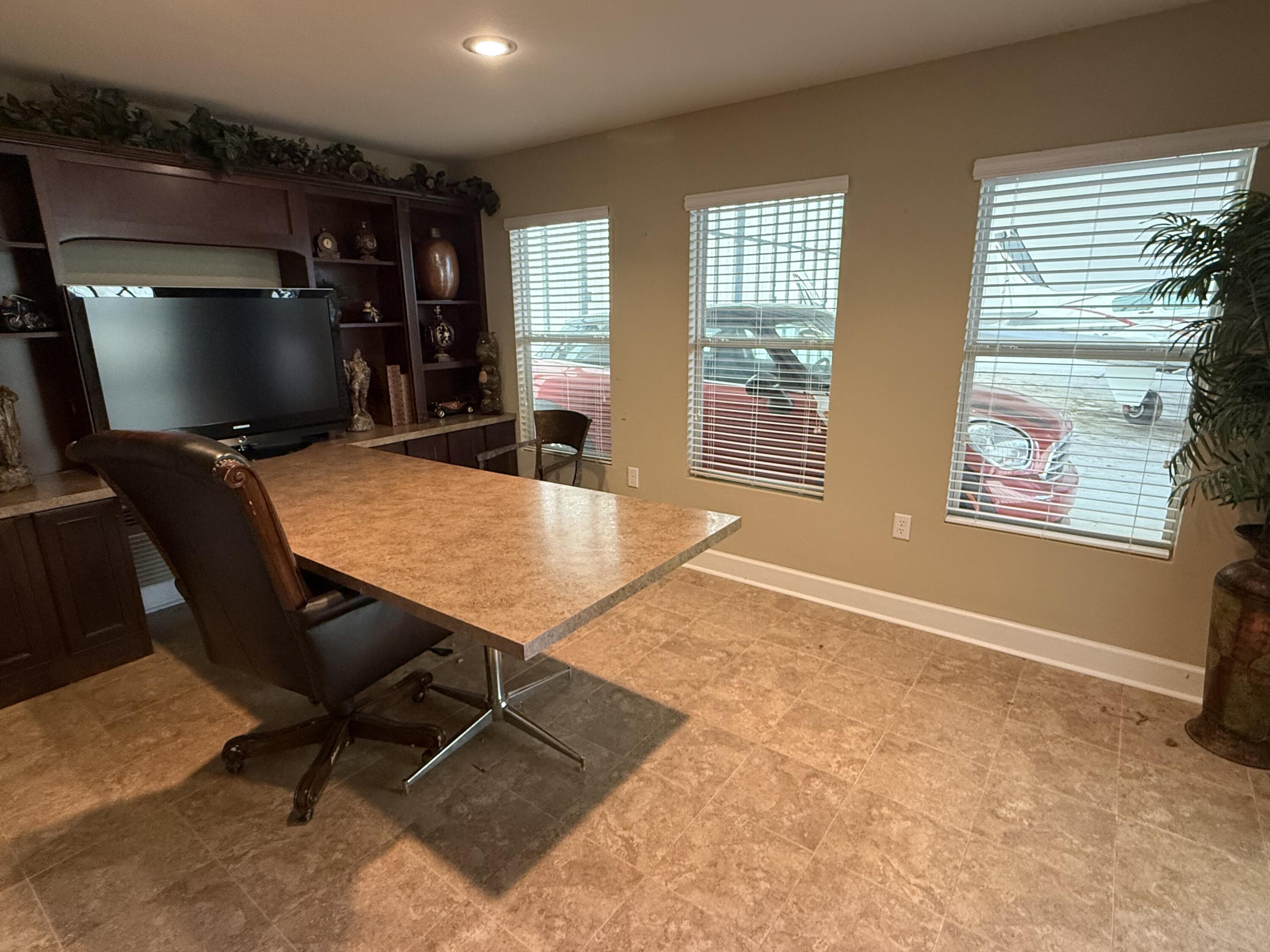 1001 Airport Road Block 7 Lot 2