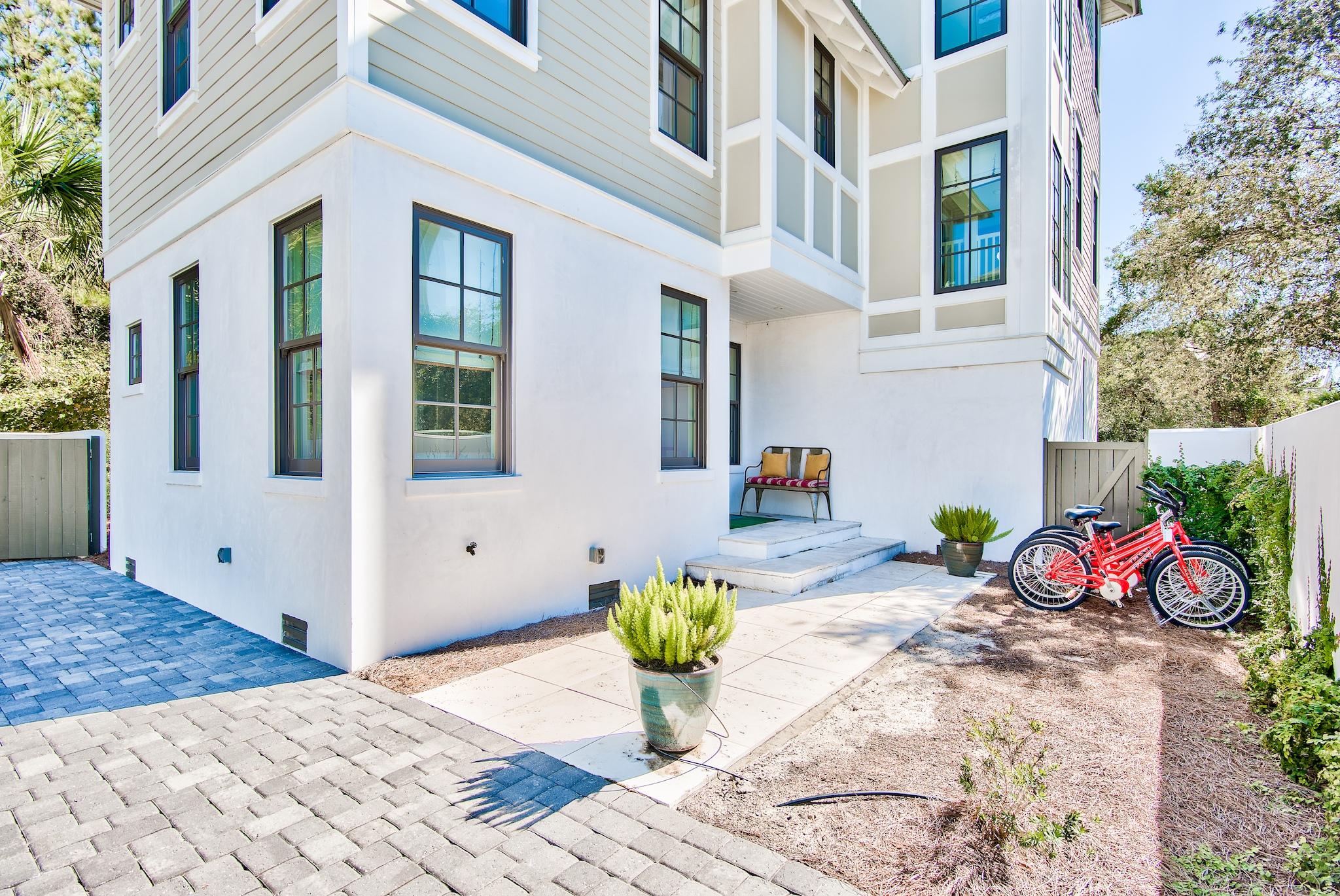 165 Sand Oaks Circle
