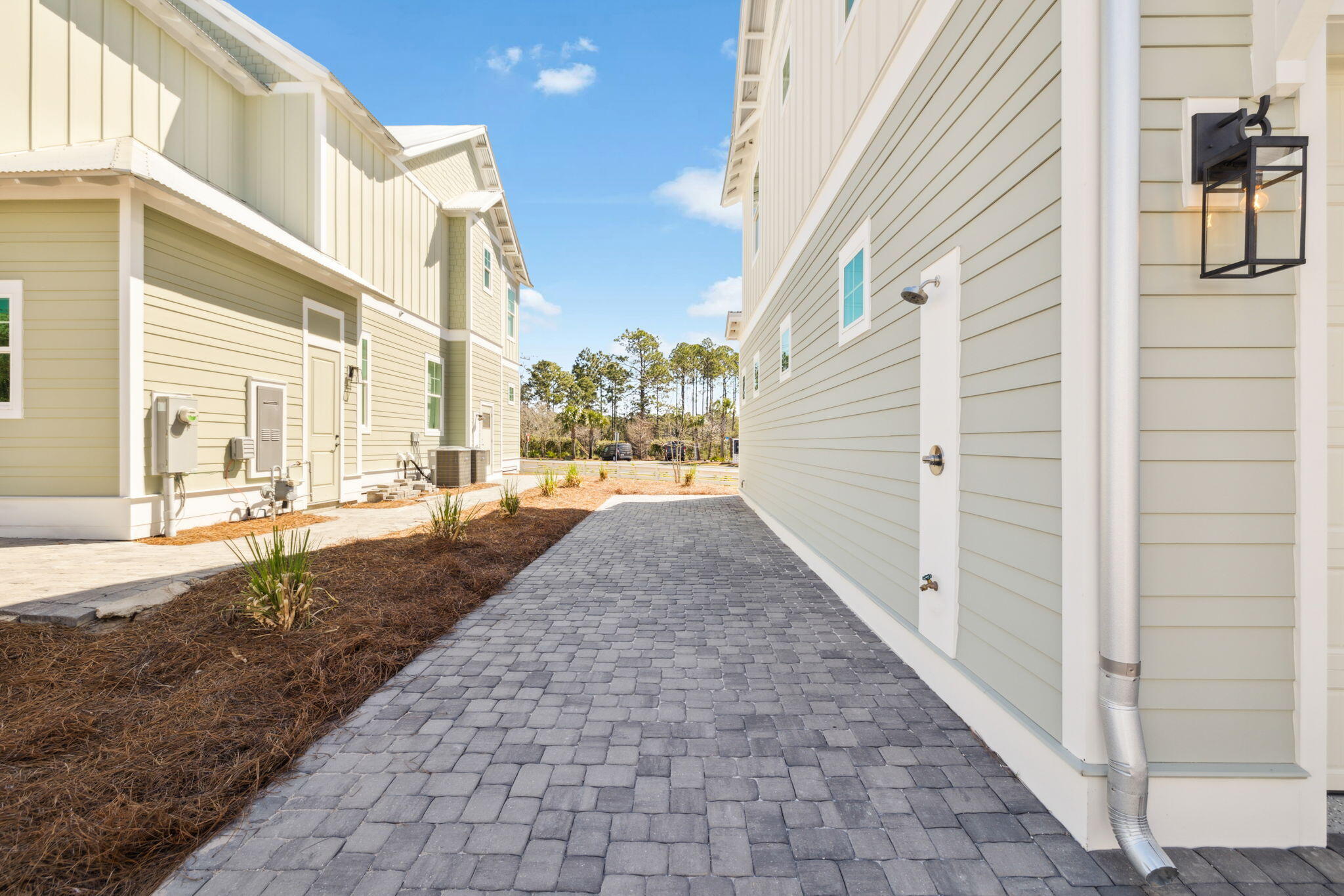 33 Grayton Boulevard