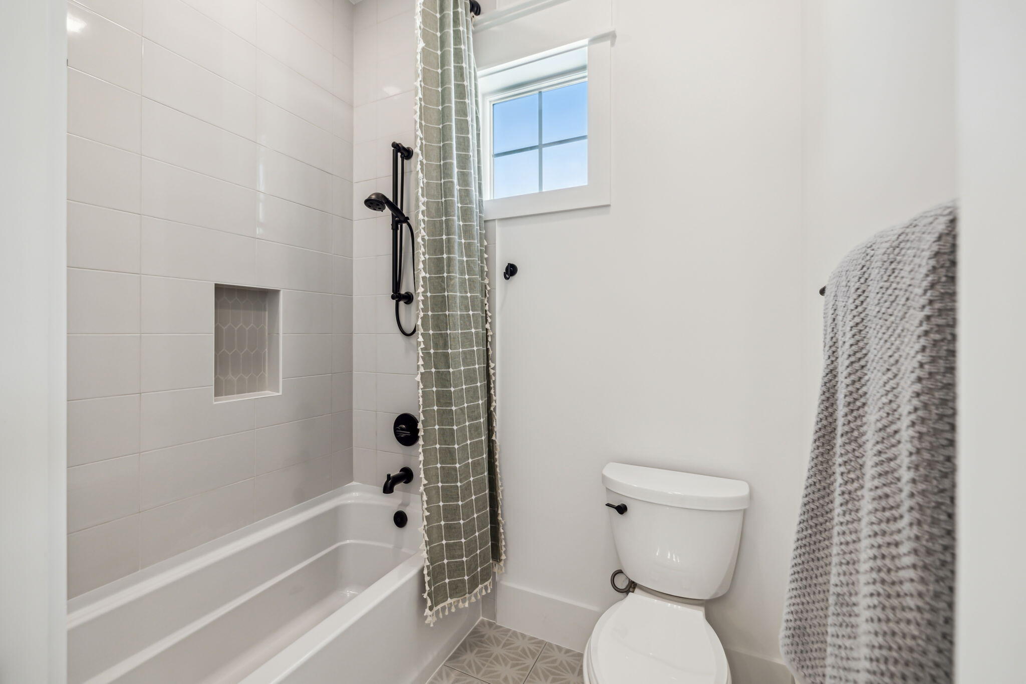 33 Grayton Boulevard