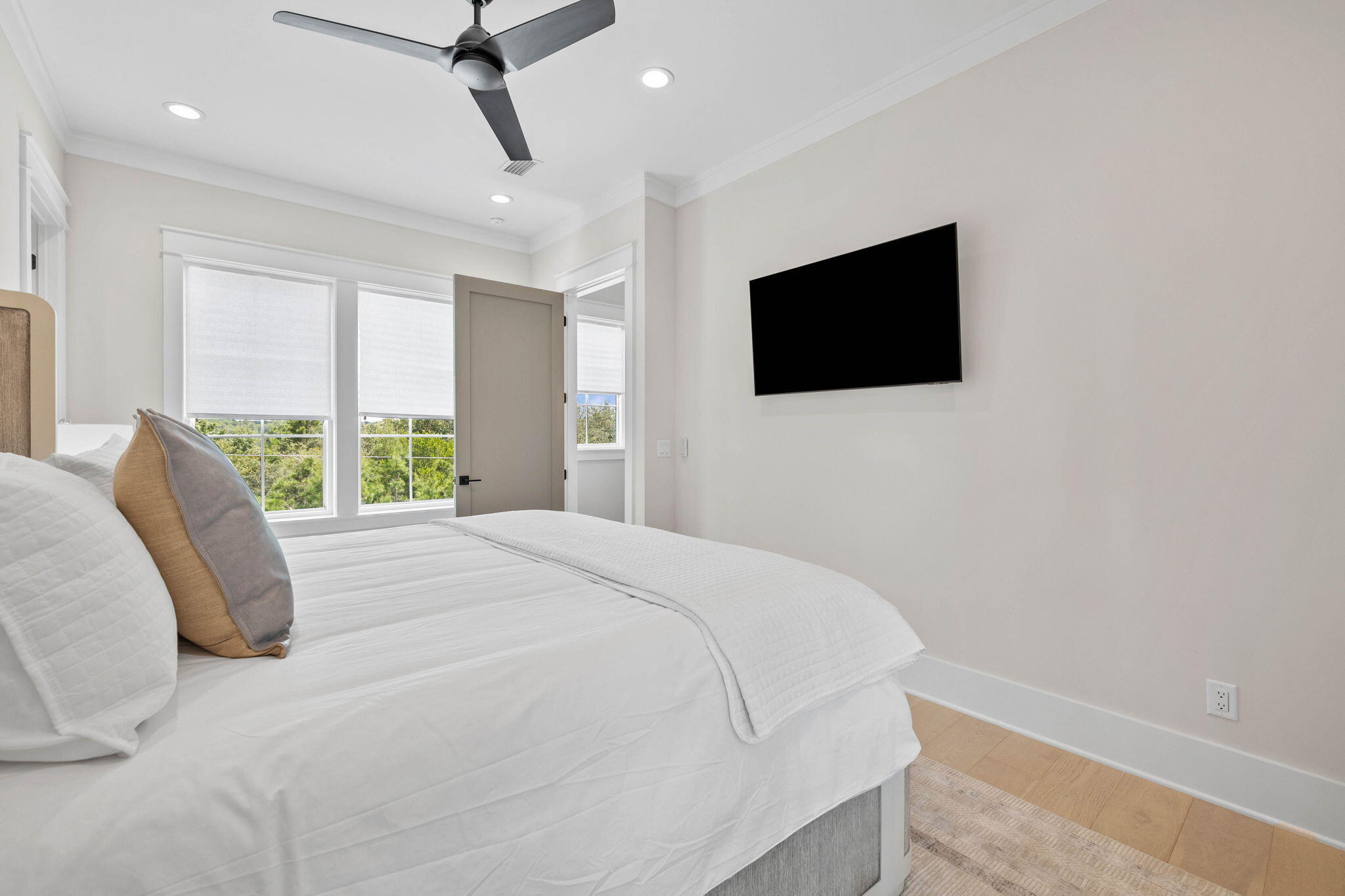 3232 W County Hwy 30A