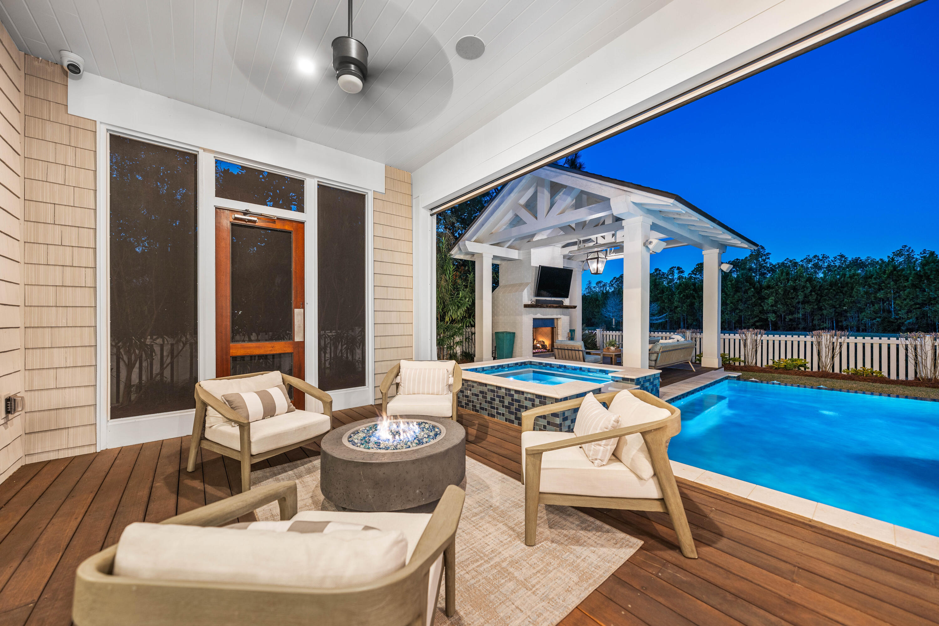 55 Seastone Court
