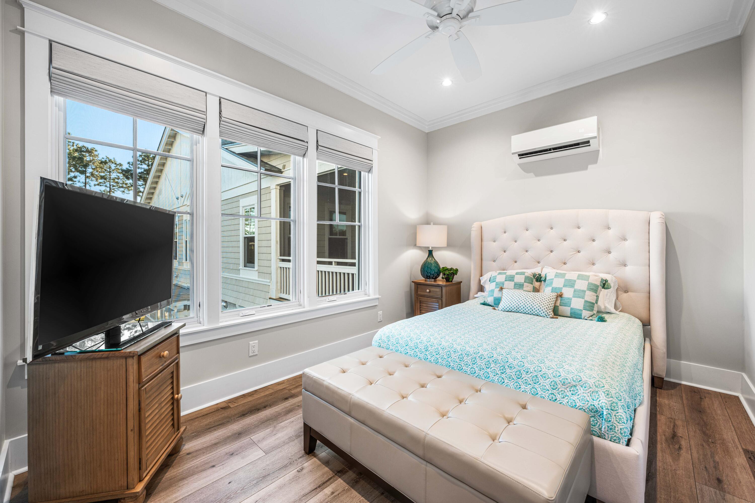 55 Seastone Court