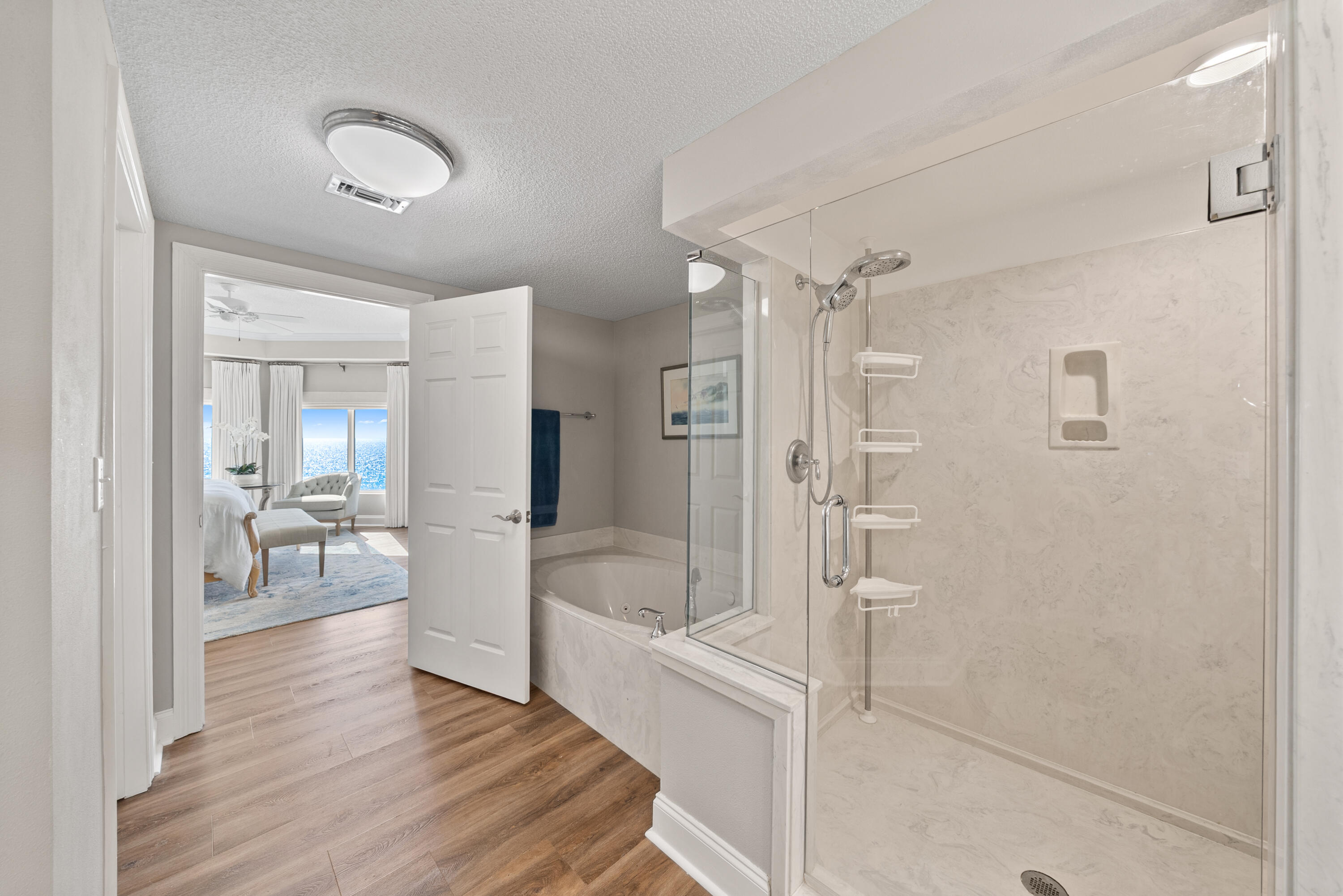 4421 Thomas Drive 602