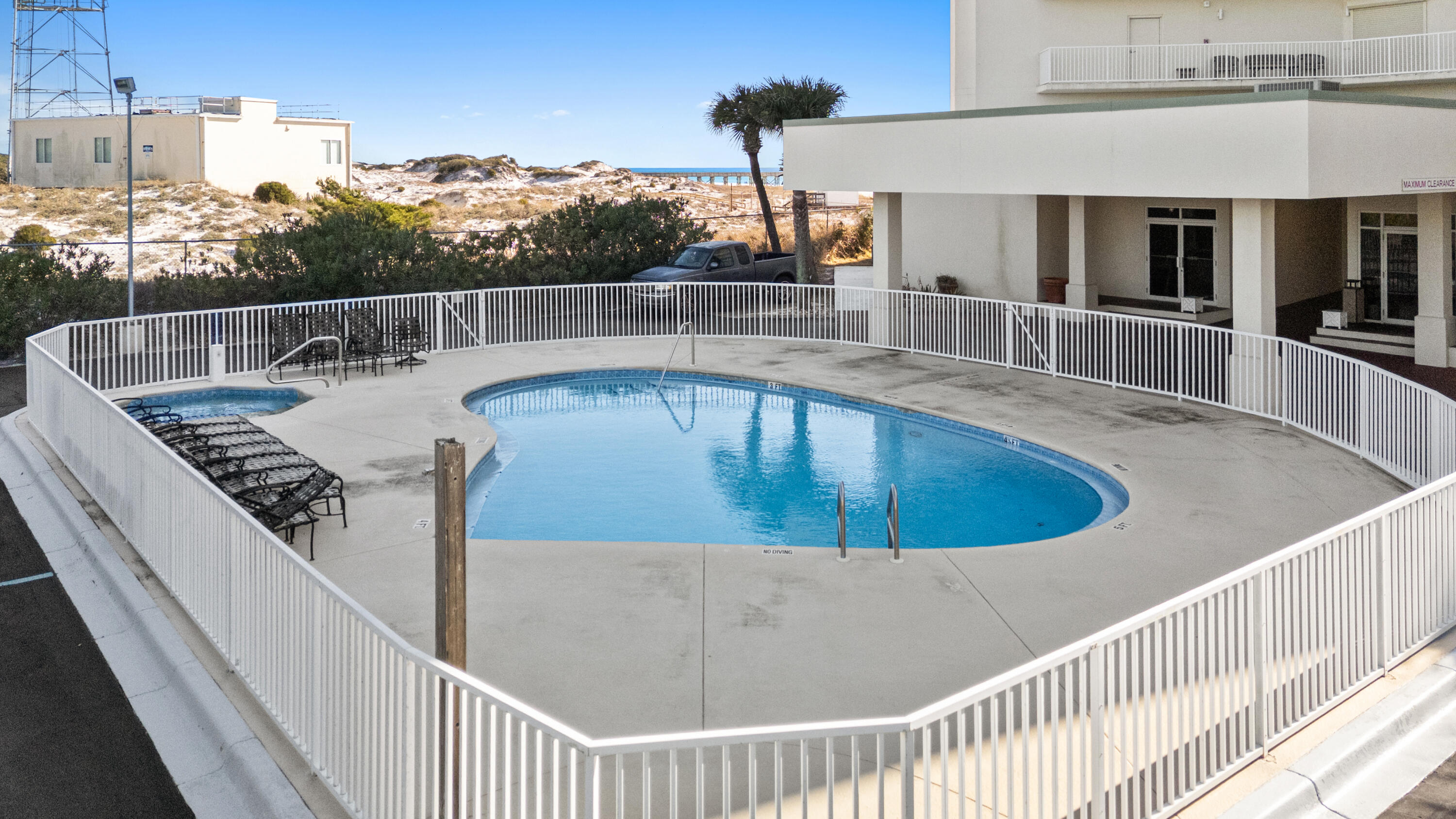 4421 Thomas Drive 602