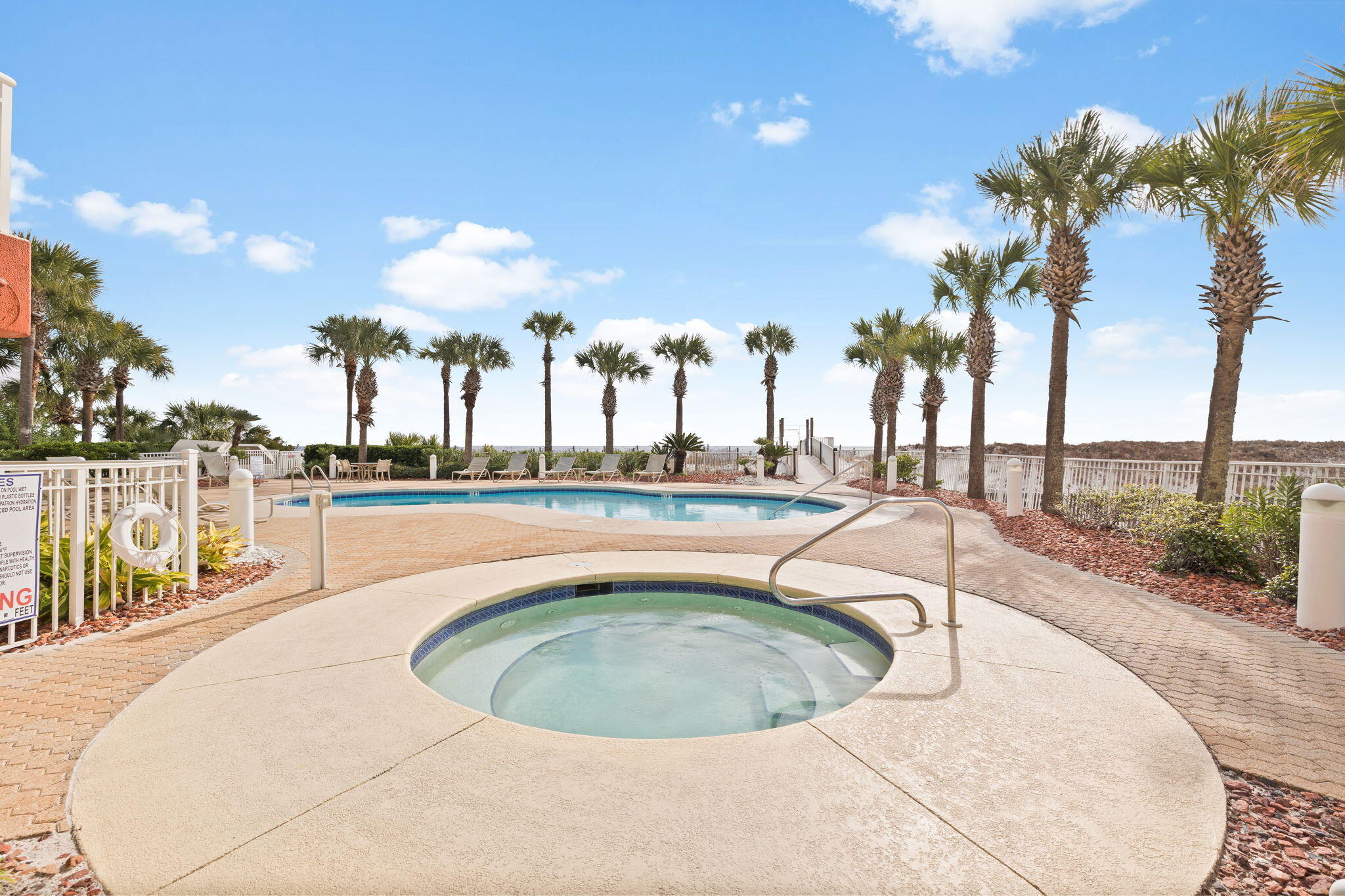 1008 E Highway 98 31