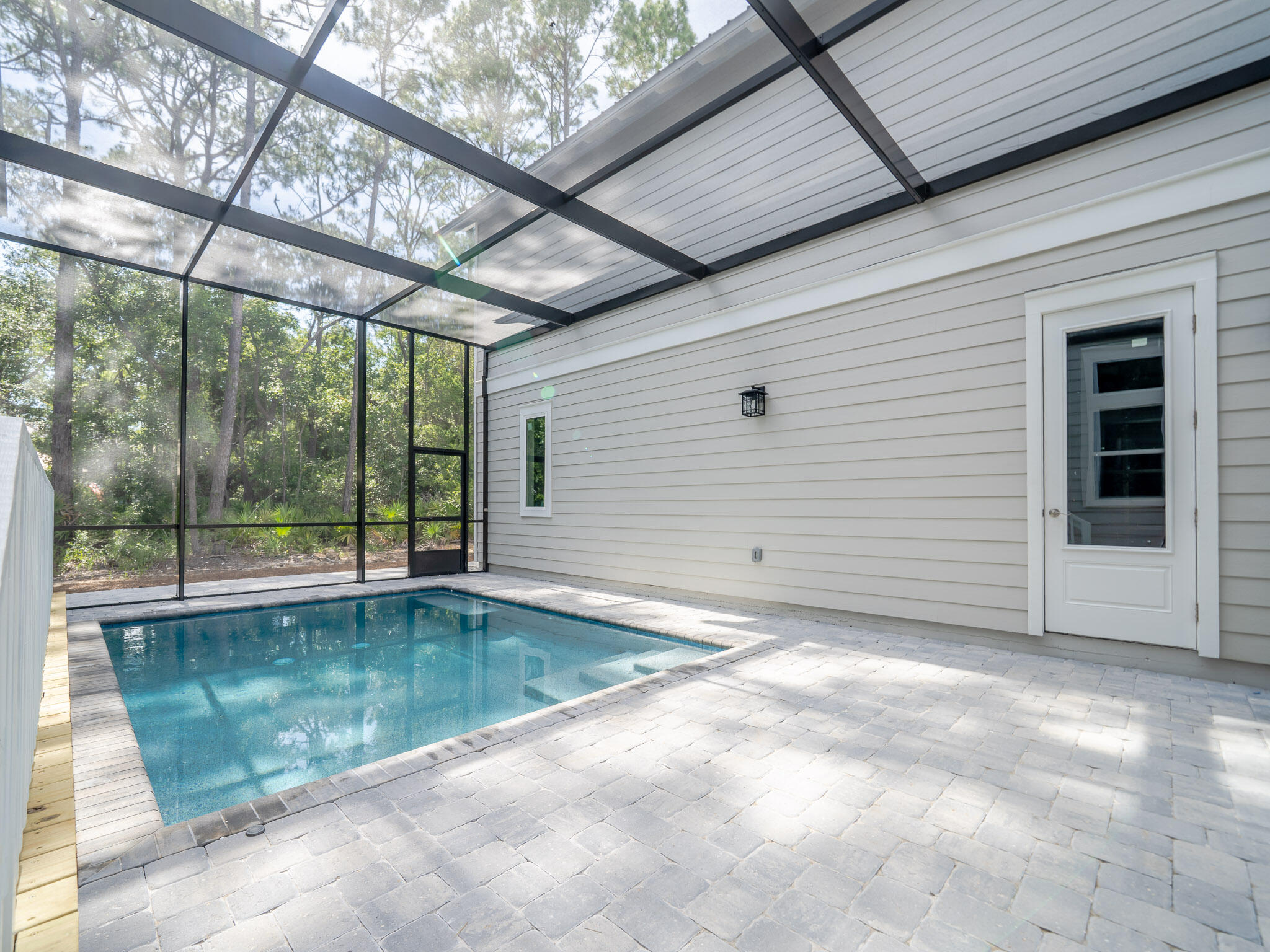 116 E Georgie Street