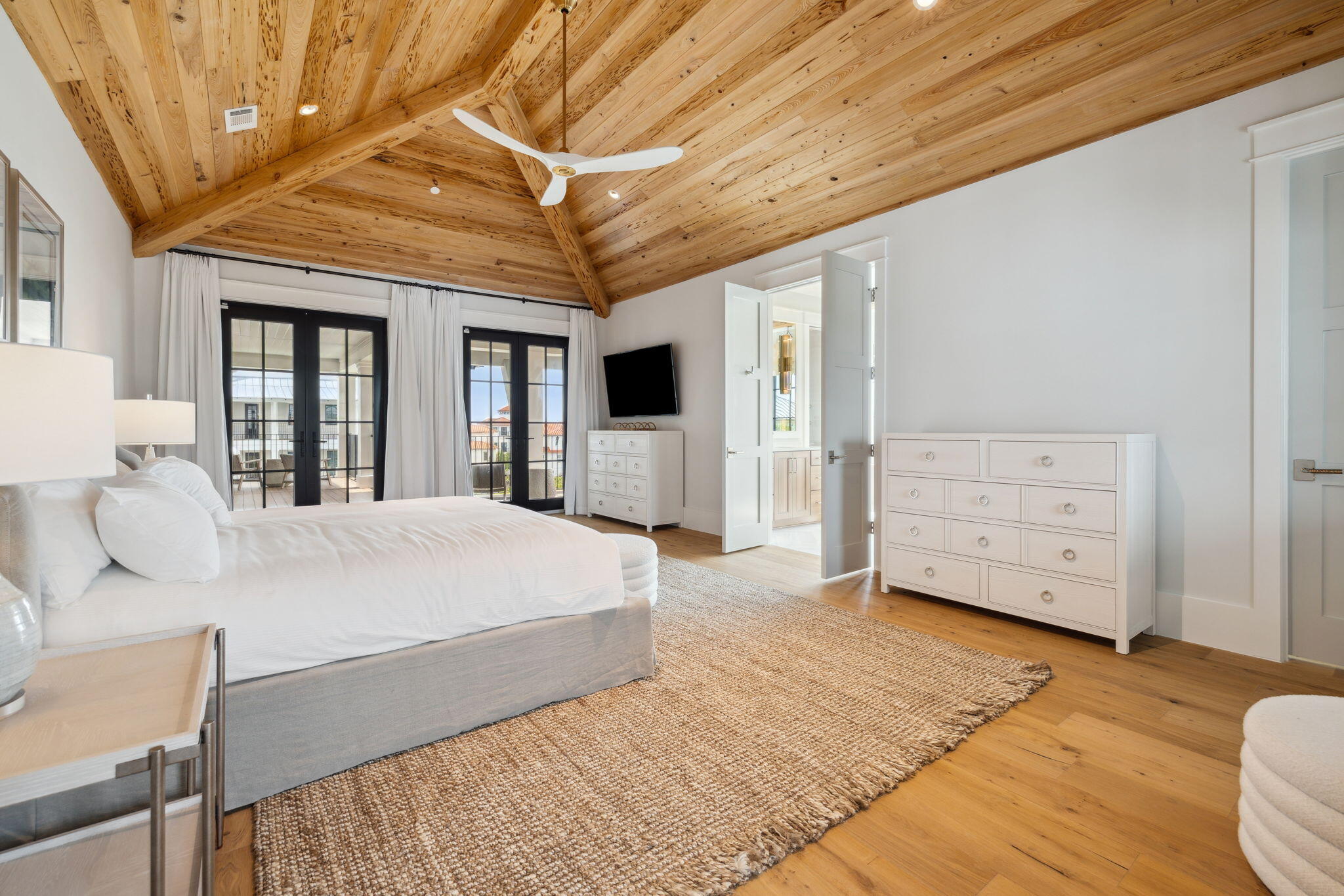 5022 W County Hwy 30A