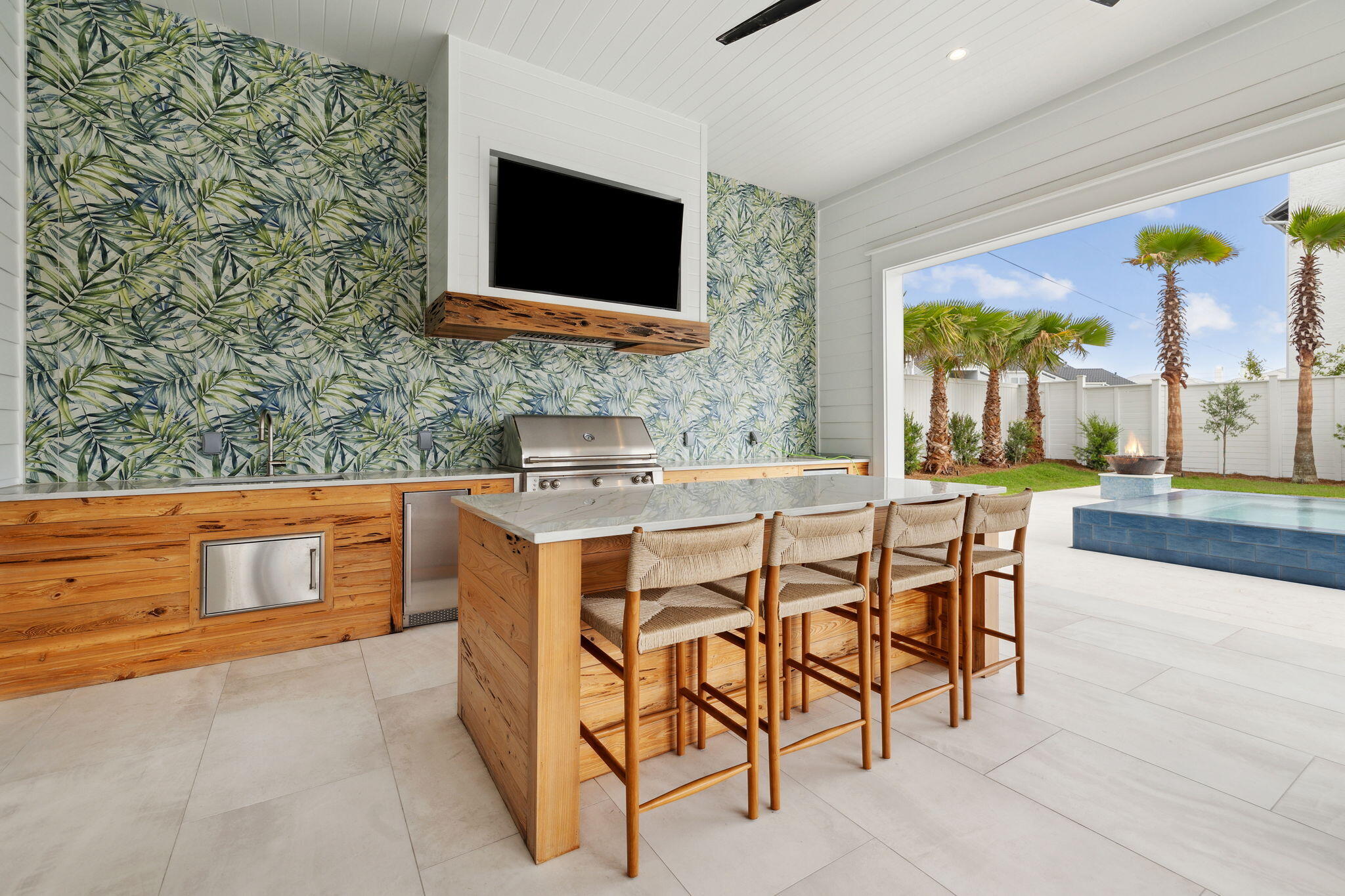 5022 W County Hwy 30A