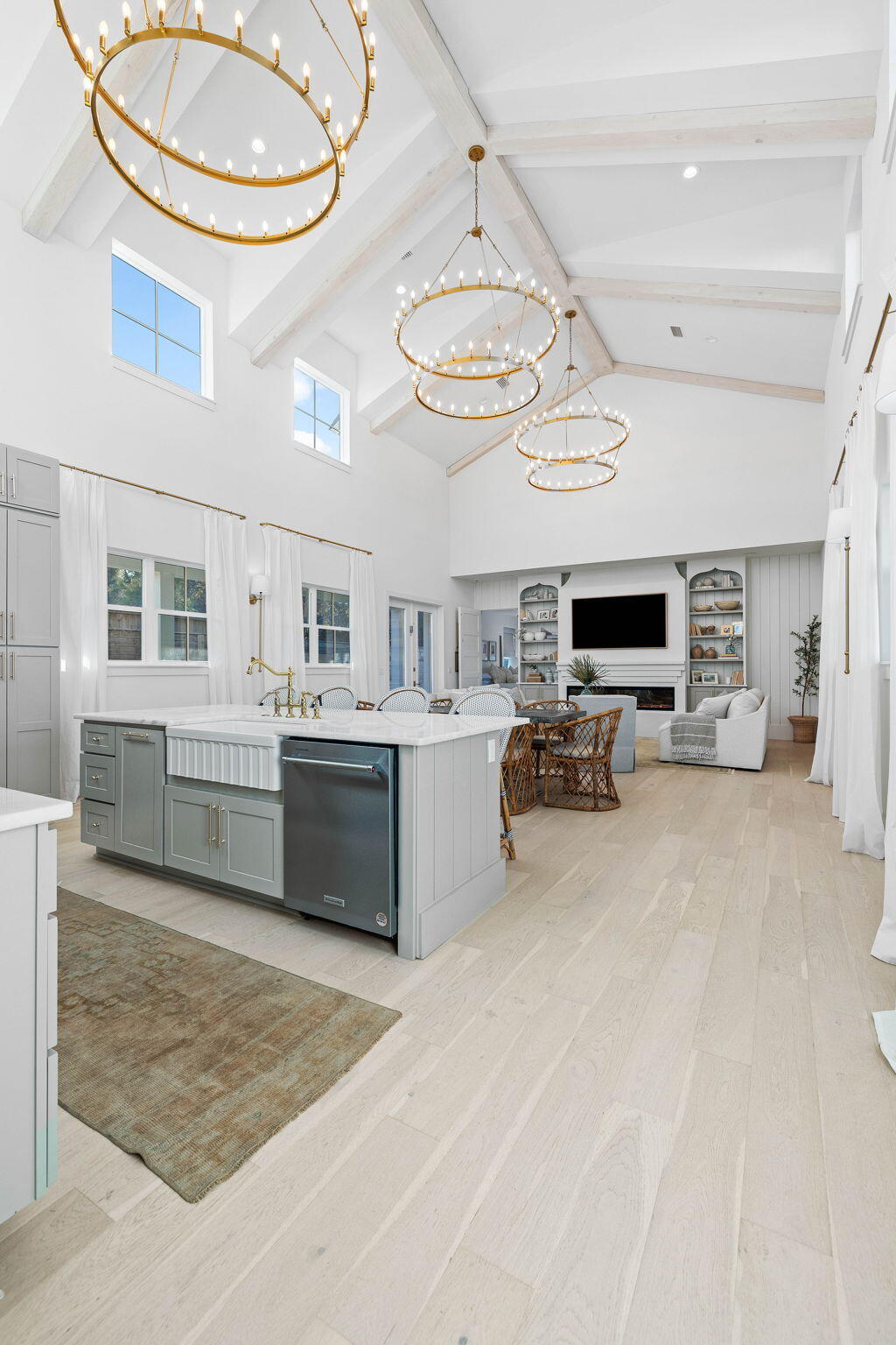 116 W Lamb Drive