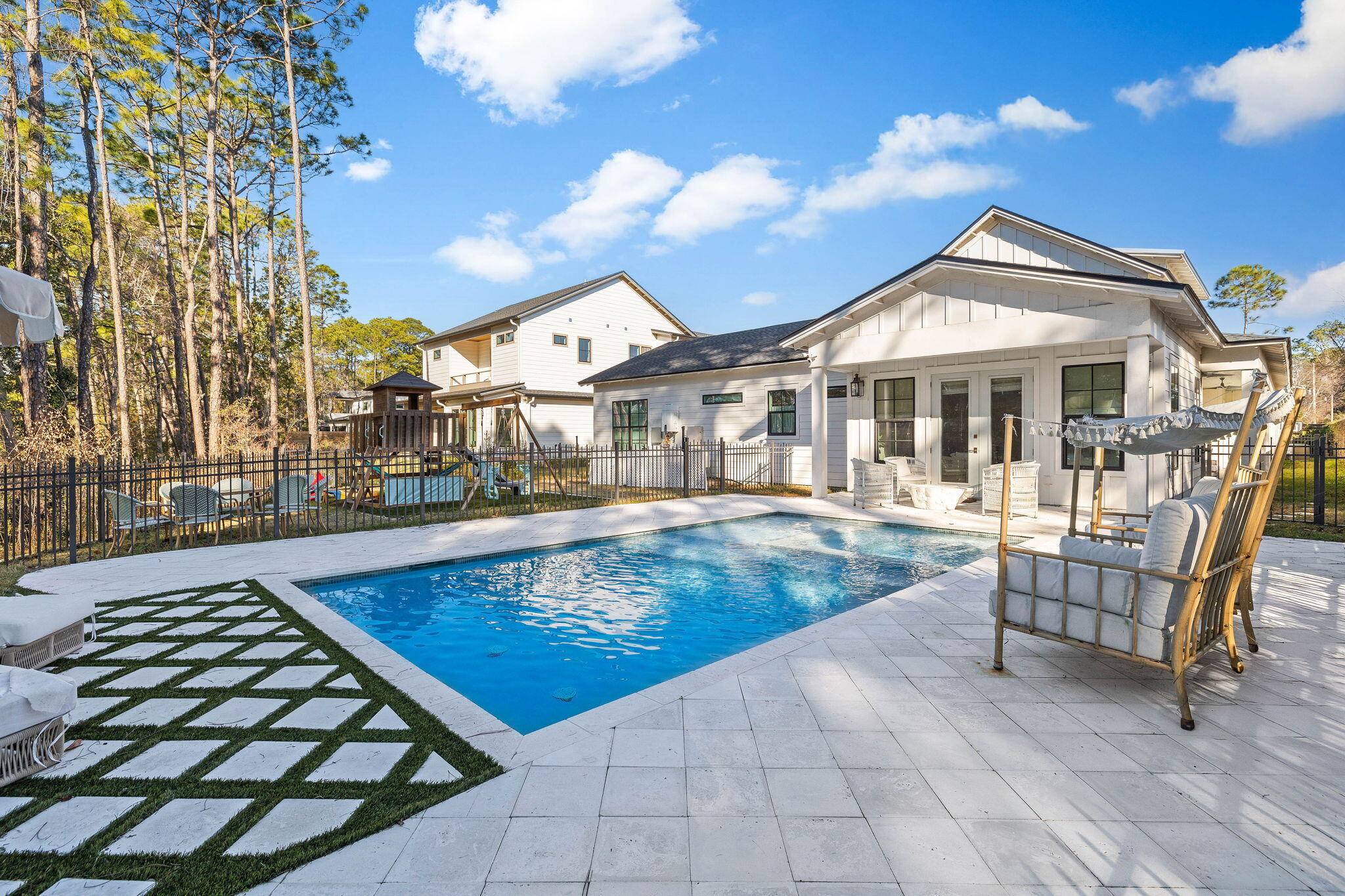 116 W Lamb Drive