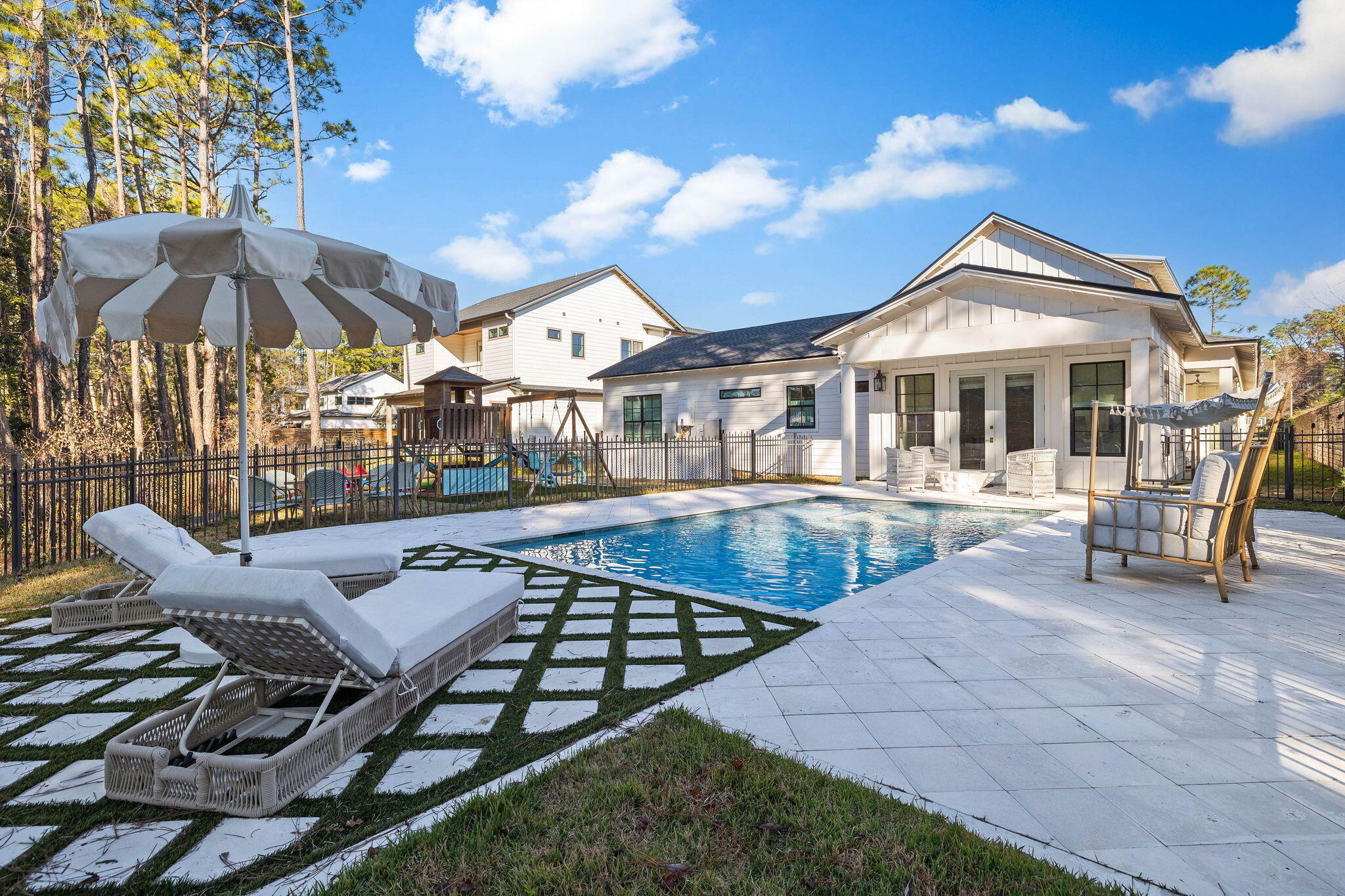 116 W Lamb Drive