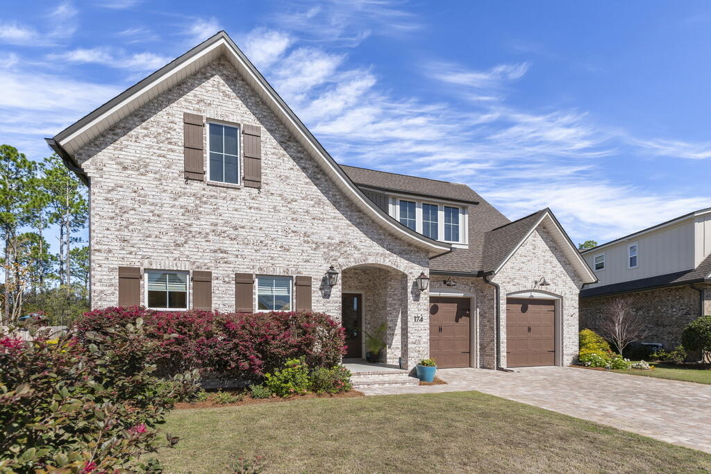174 Revana Way