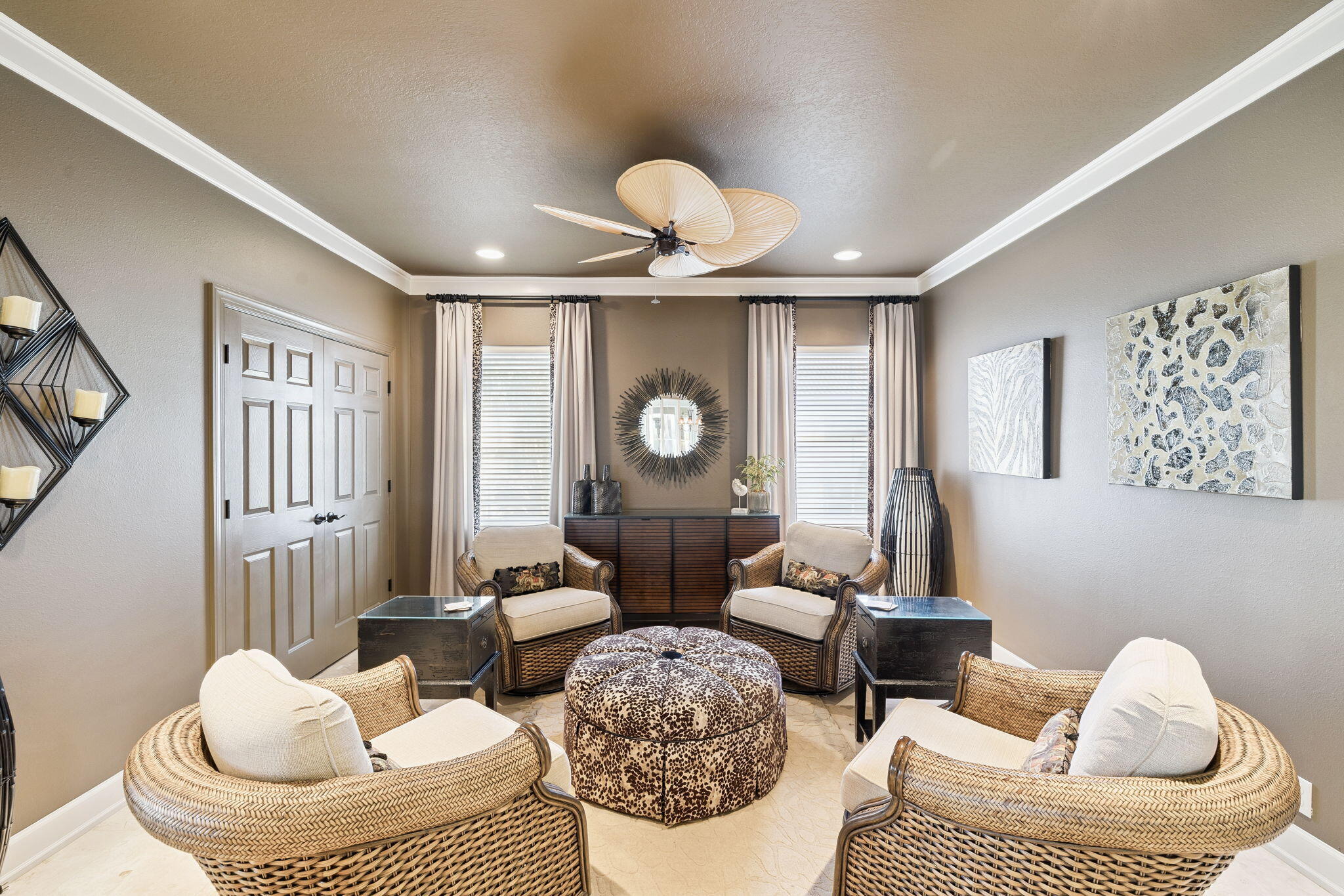 1464 Baytowne Avenue