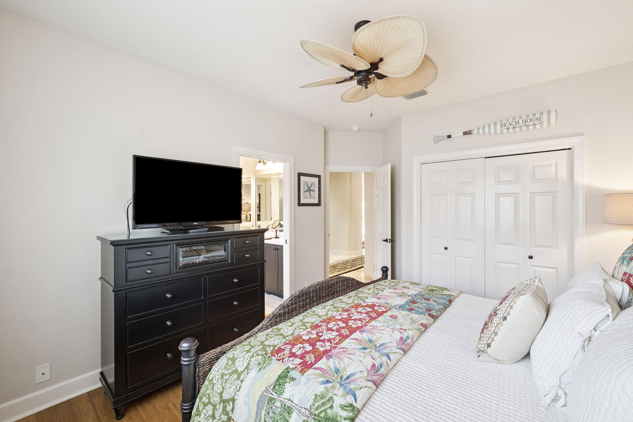 1464 Baytowne Avenue