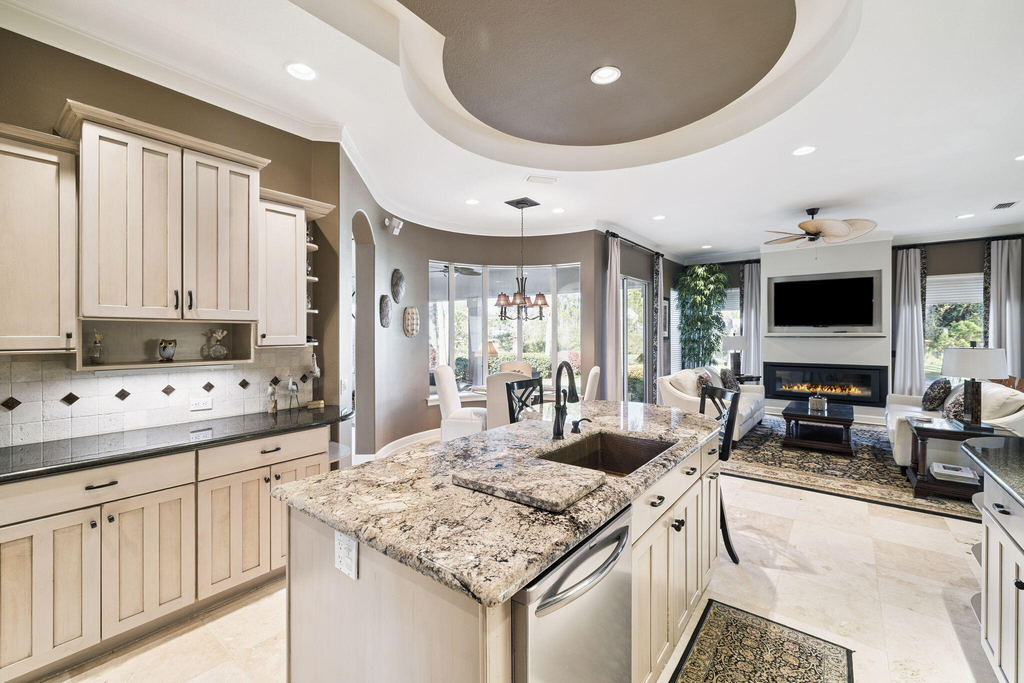 1464 Baytowne Avenue