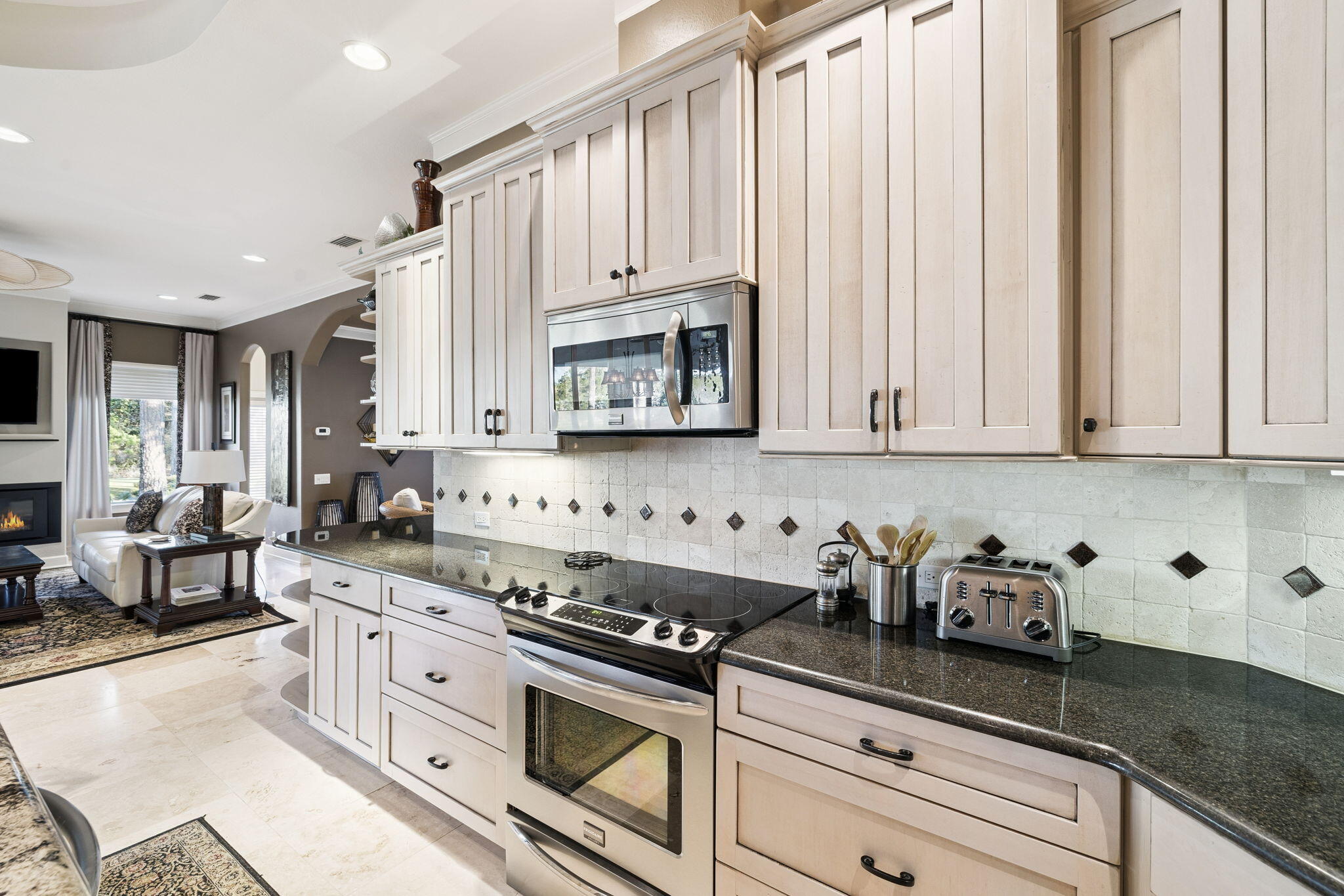 1464 Baytowne Avenue