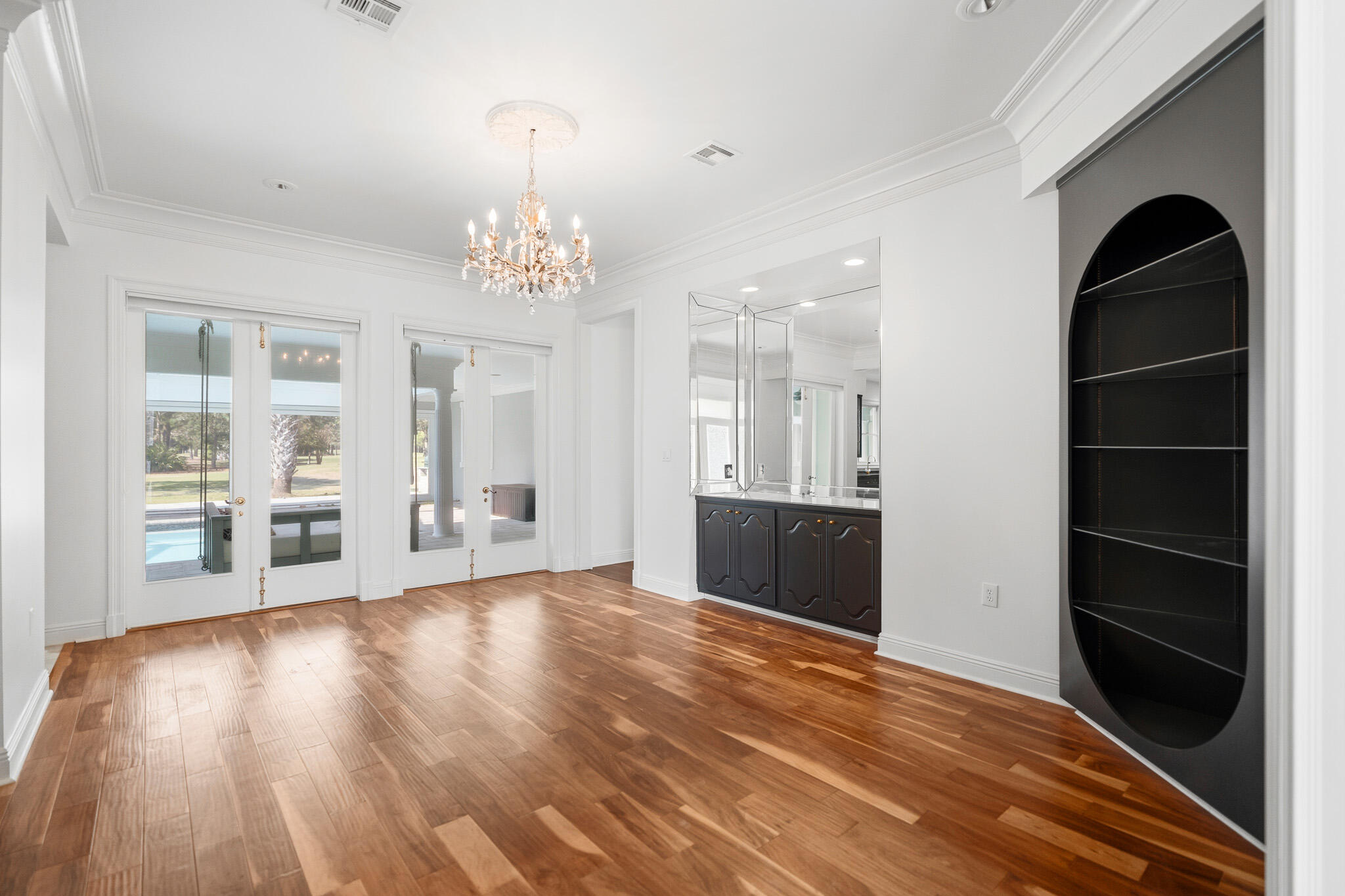 8 Weekewachee Circle