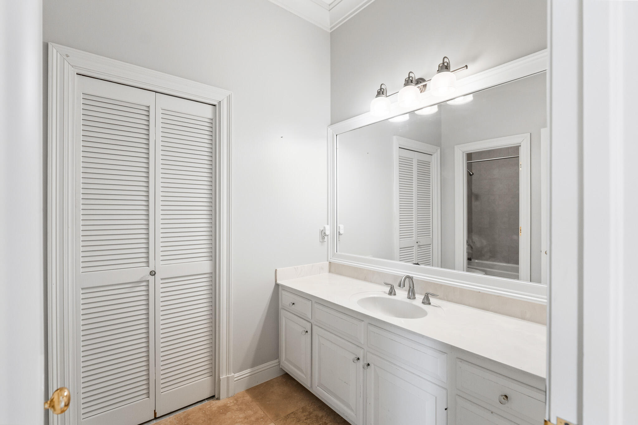 8 Weekewachee Circle