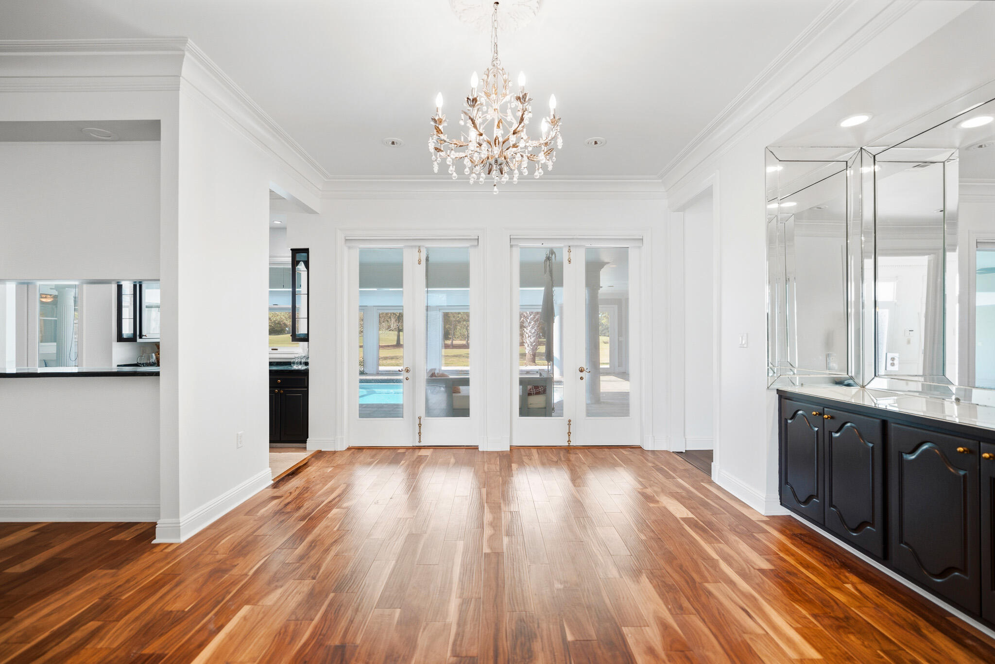 8 Weekewachee Circle