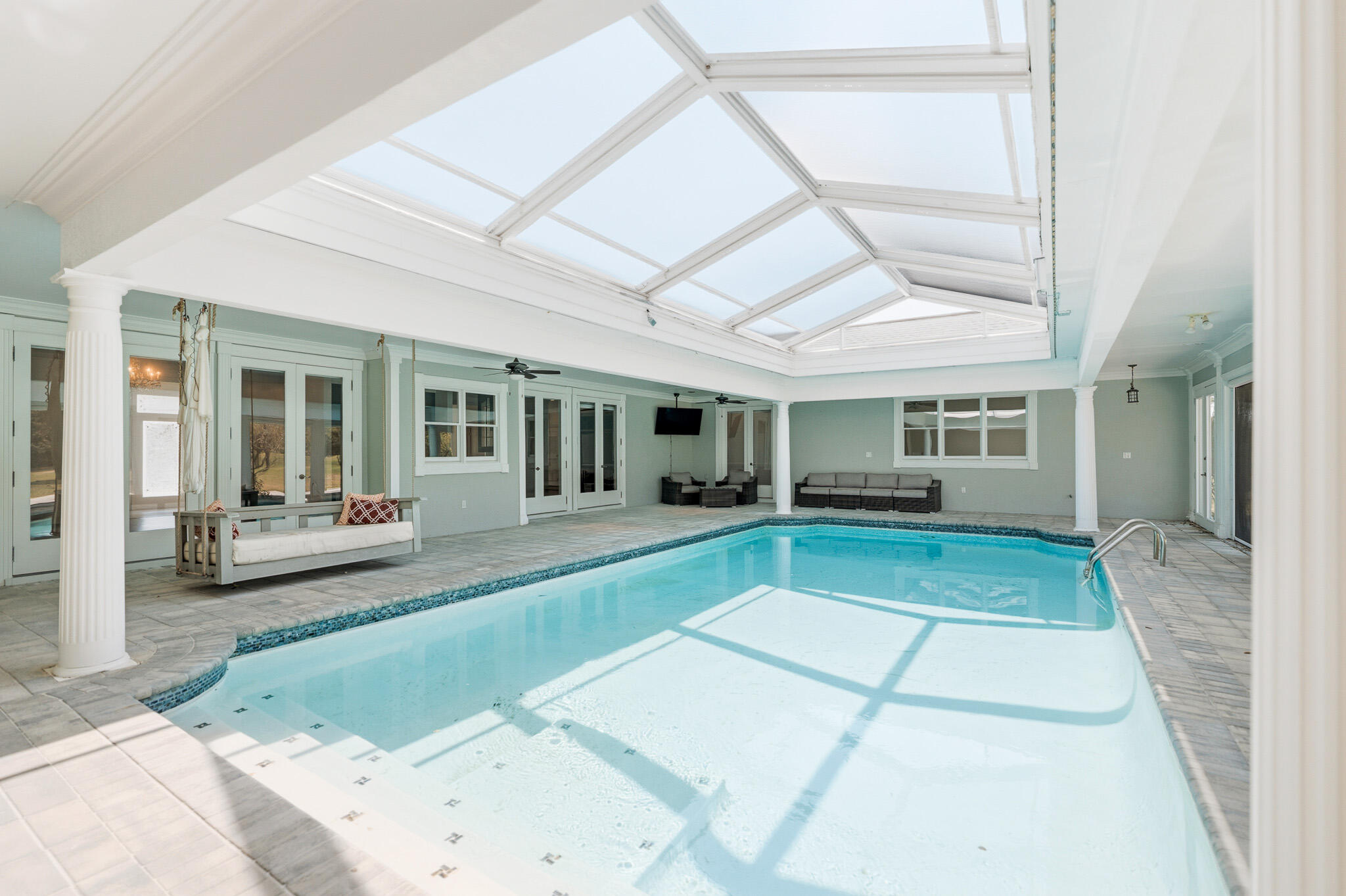 8 Weekewachee Circle