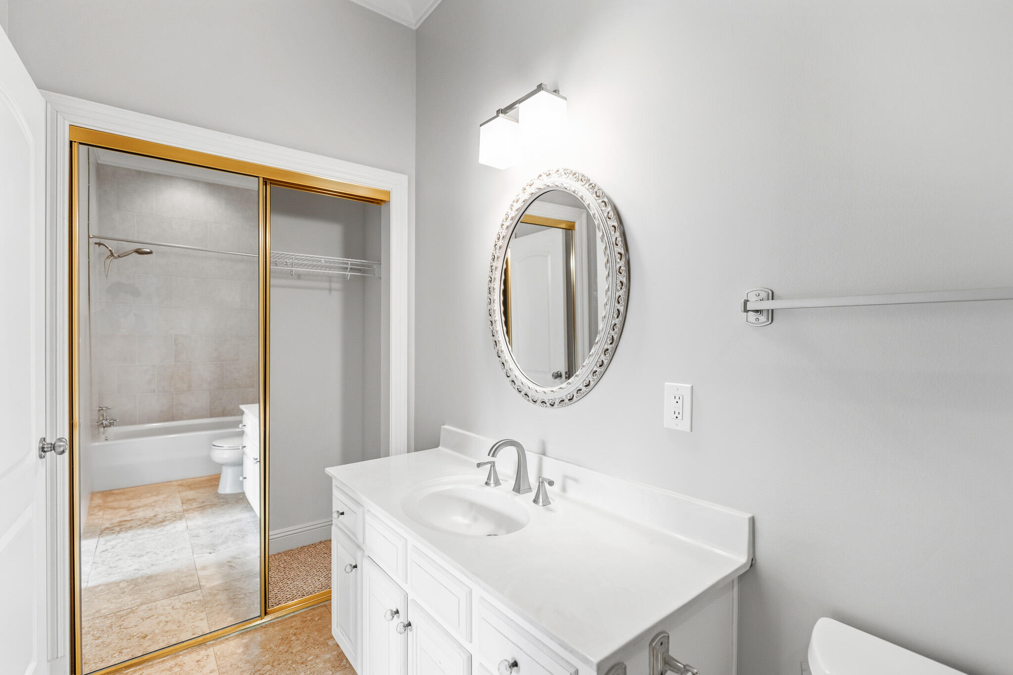 8 Weekewachee Circle