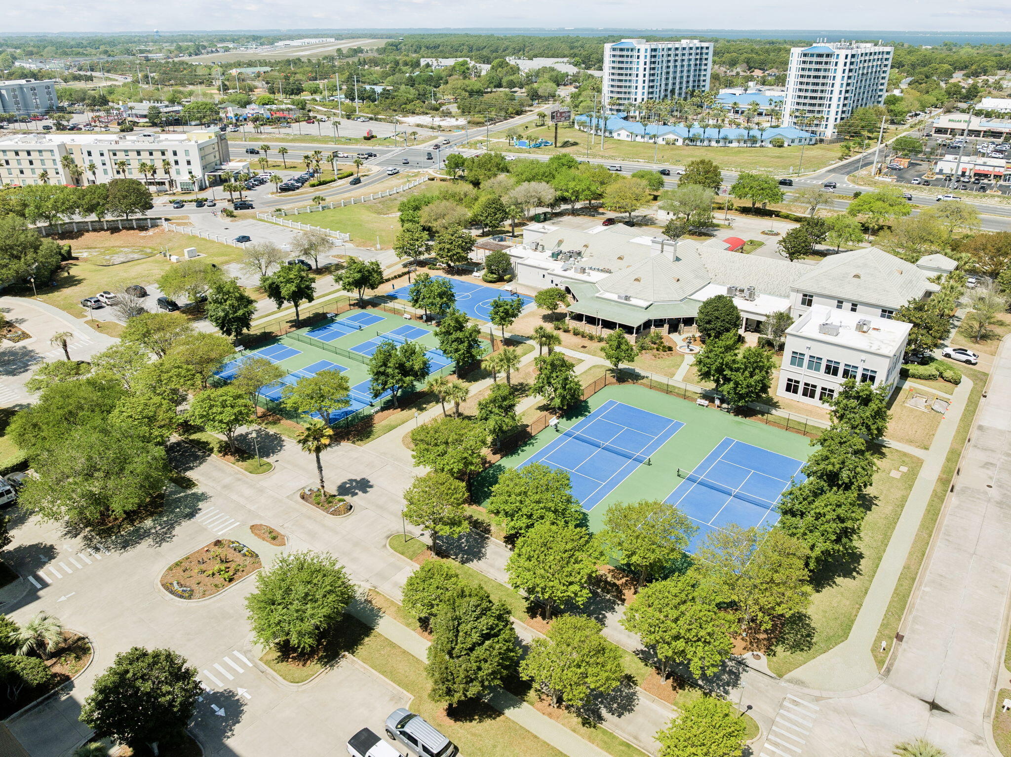 15400 Emerald Coast Parkway 304