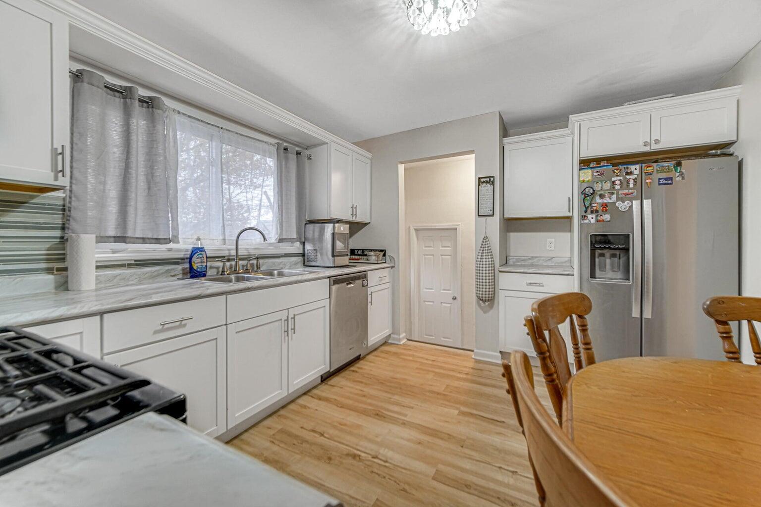 2795 Richard Street