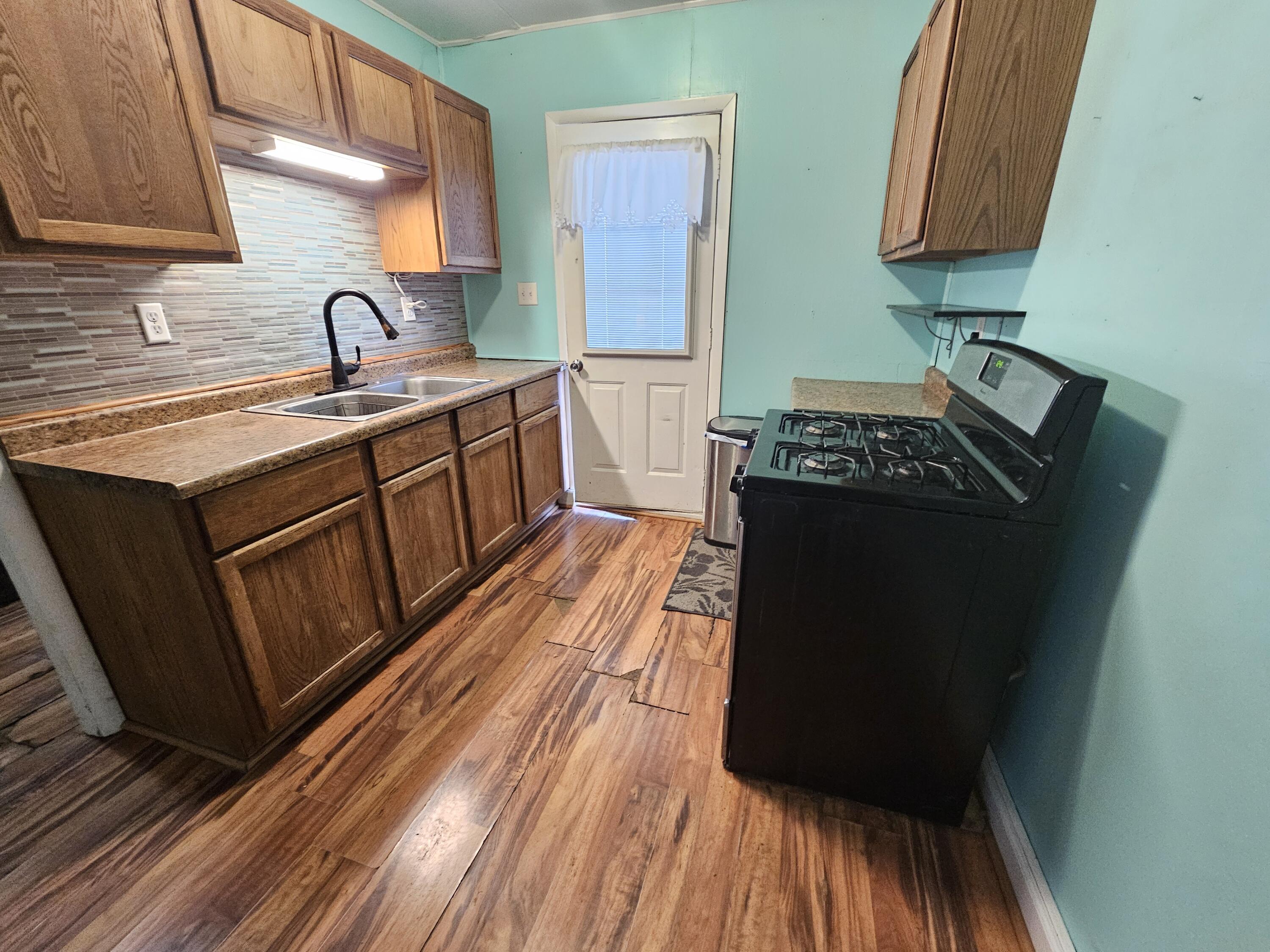 1315 W 1st Place