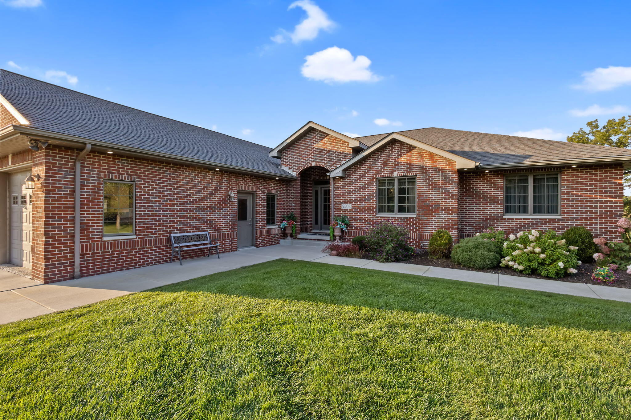 9508 Coral Court