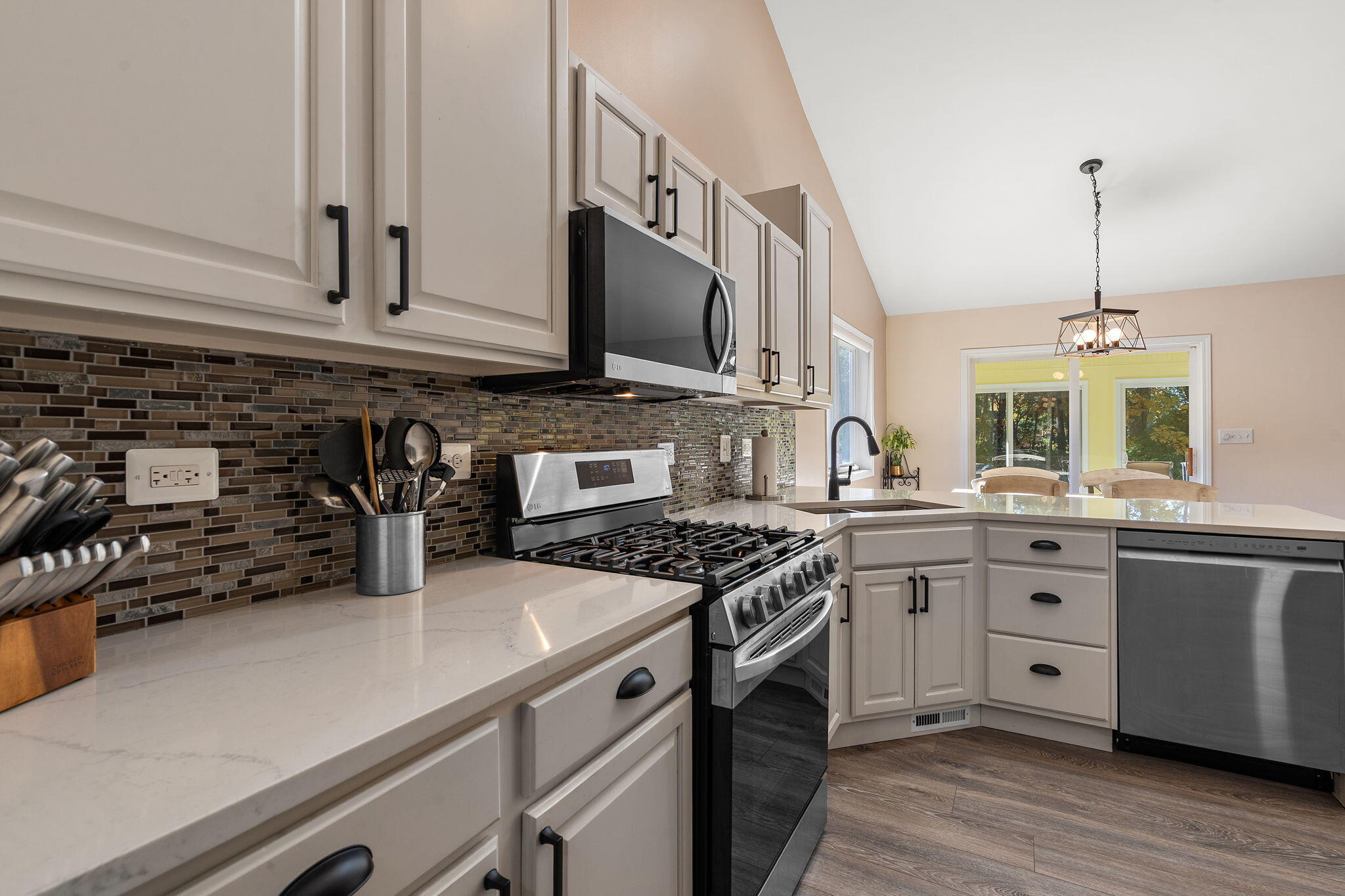 6282 Waxwing Circle