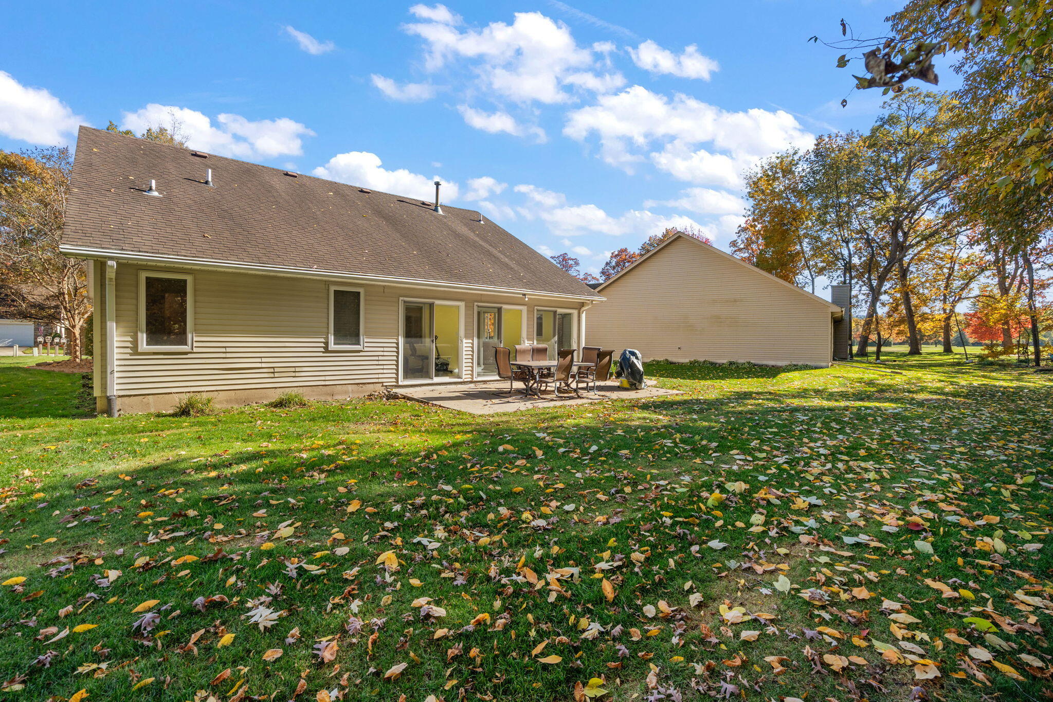 6282 Waxwing Circle