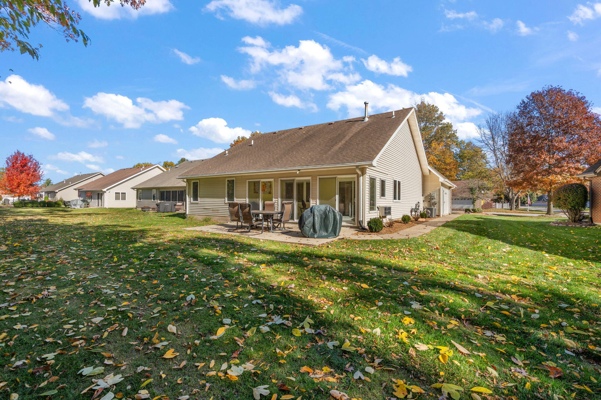 6282 Waxwing Circle