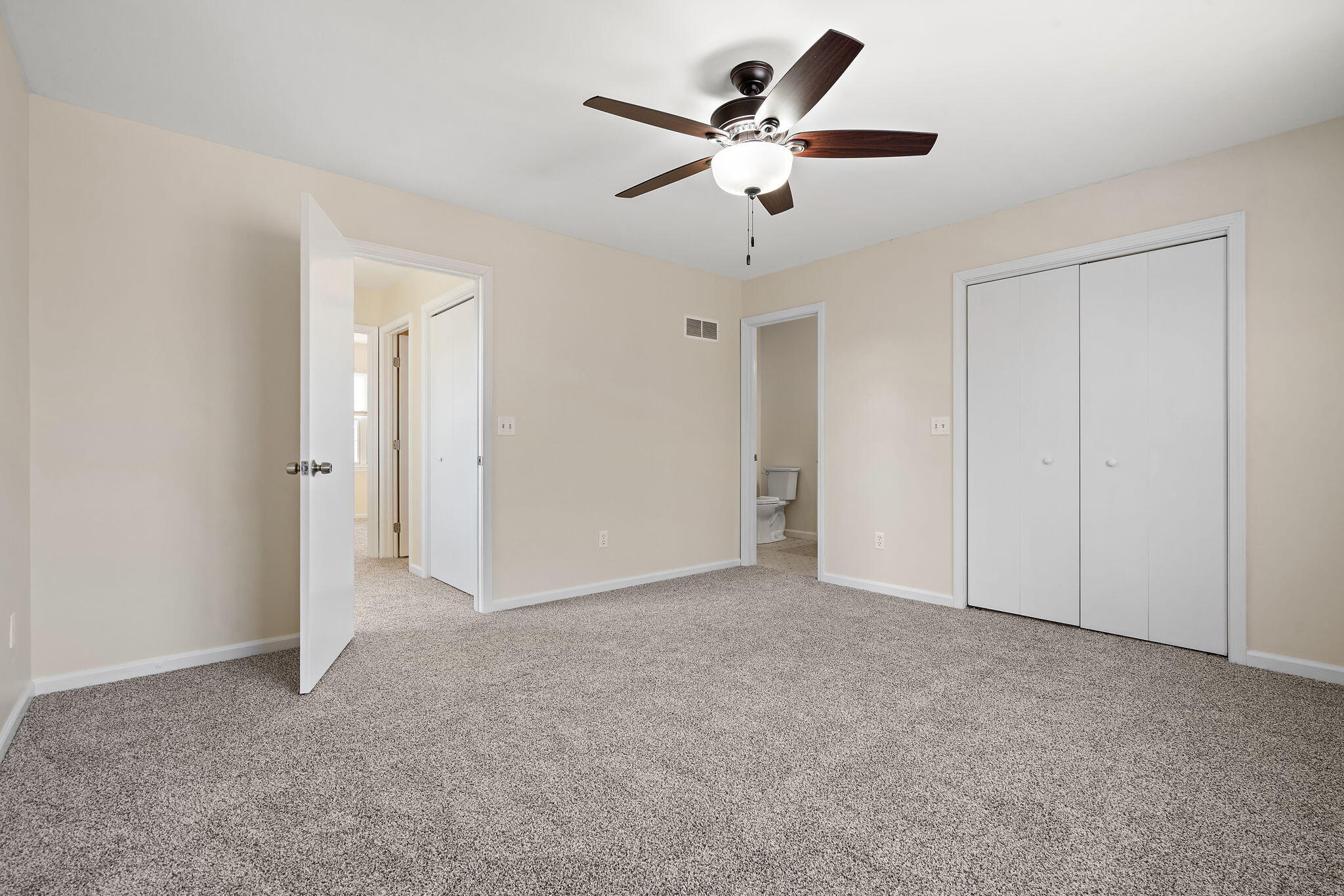 200 Summertree Drive