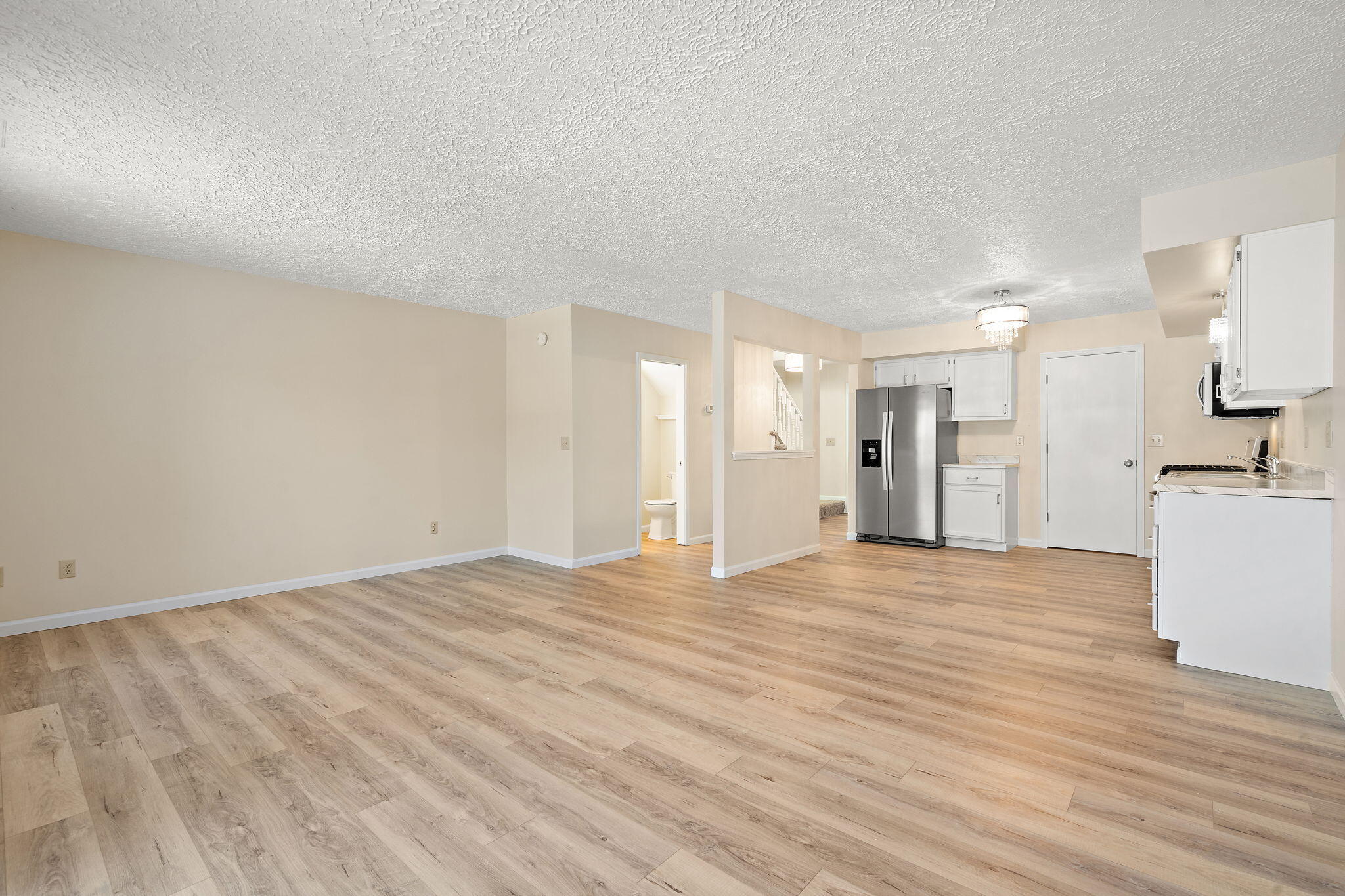 200 Summertree Drive