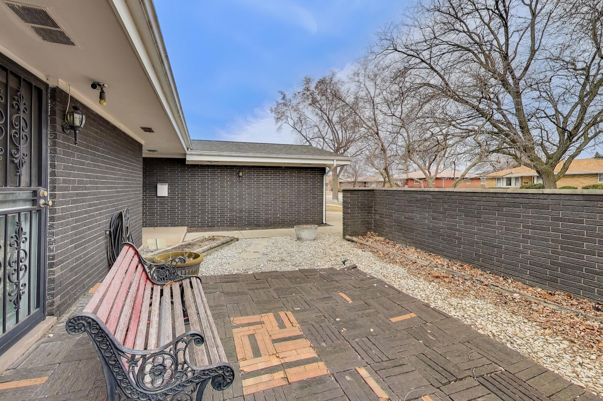 2104 Cardinal Drive