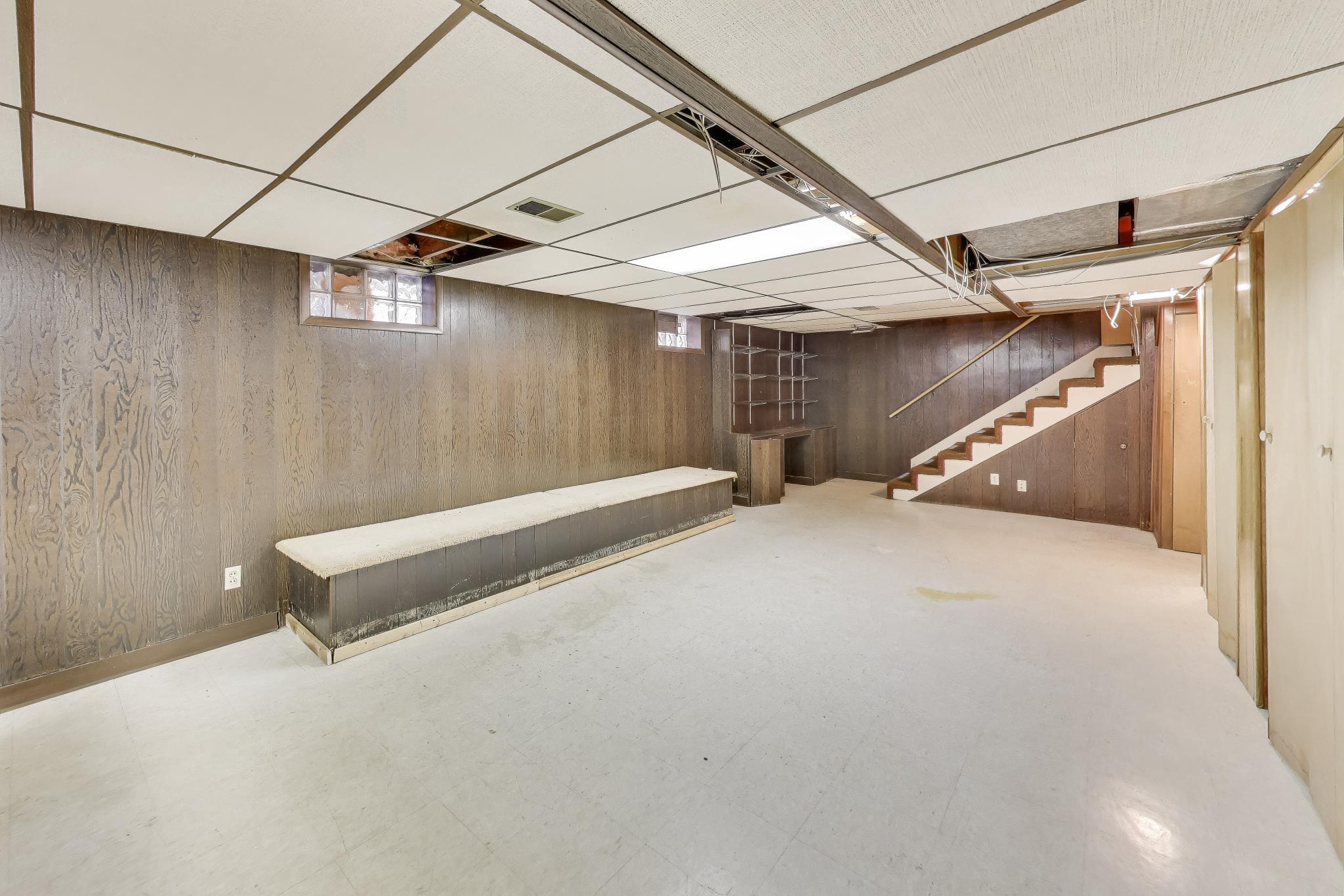 2104 Cardinal Drive